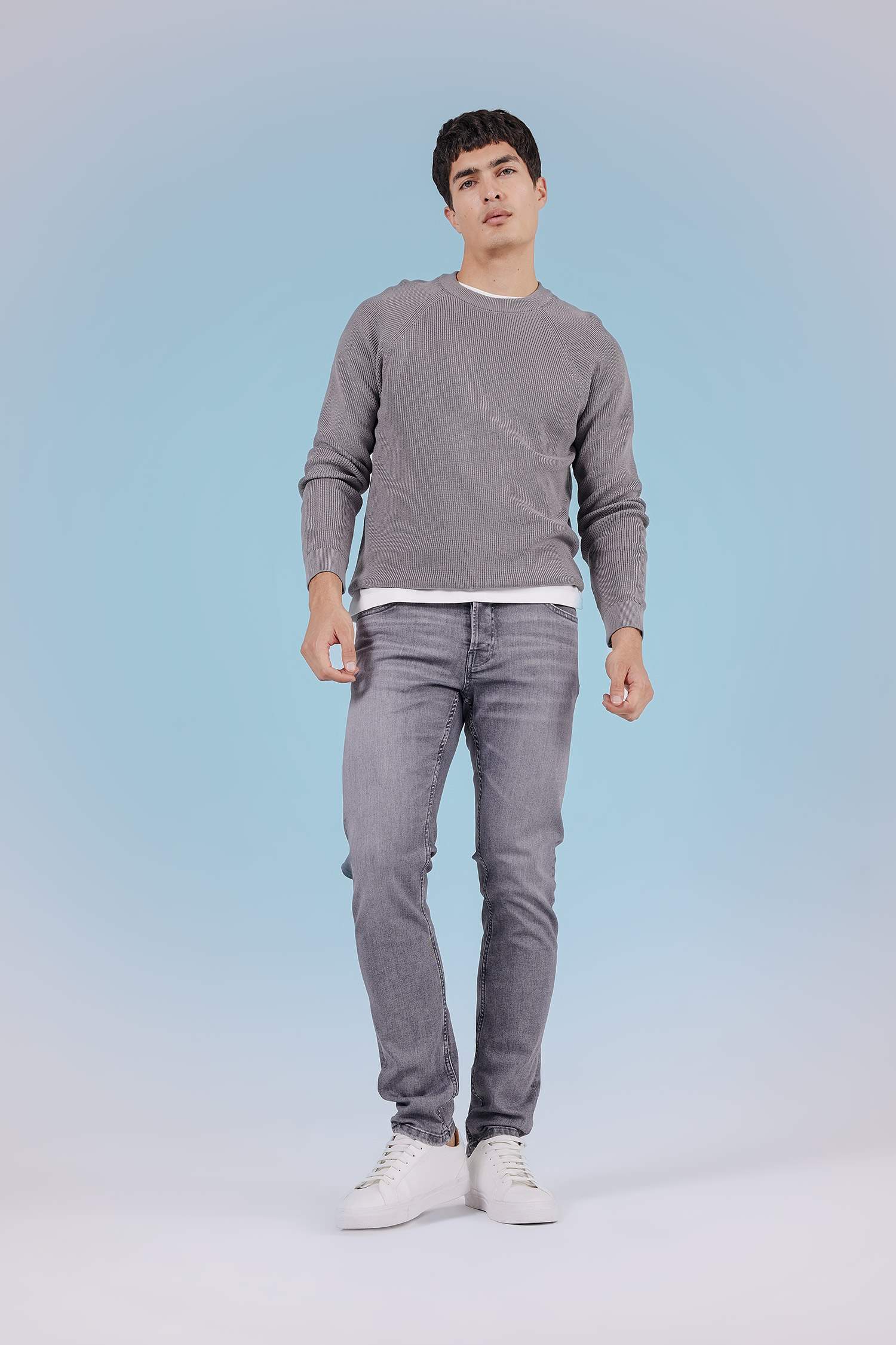 بنطلون جينز بيدرو سليم فيت بخصر عادي رمادي