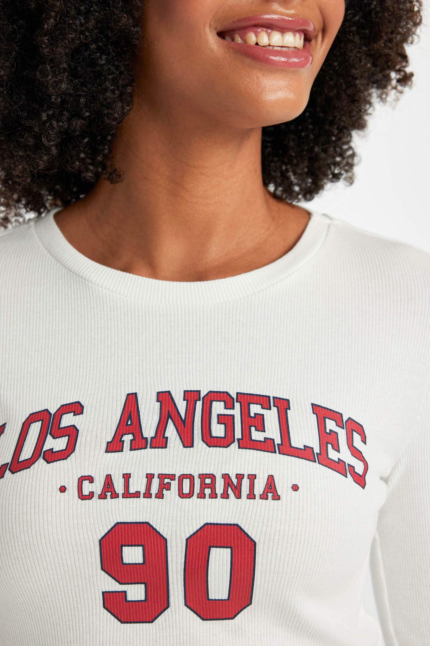 تي شيرت كم طويل سليم فيت برقبة مستديرة