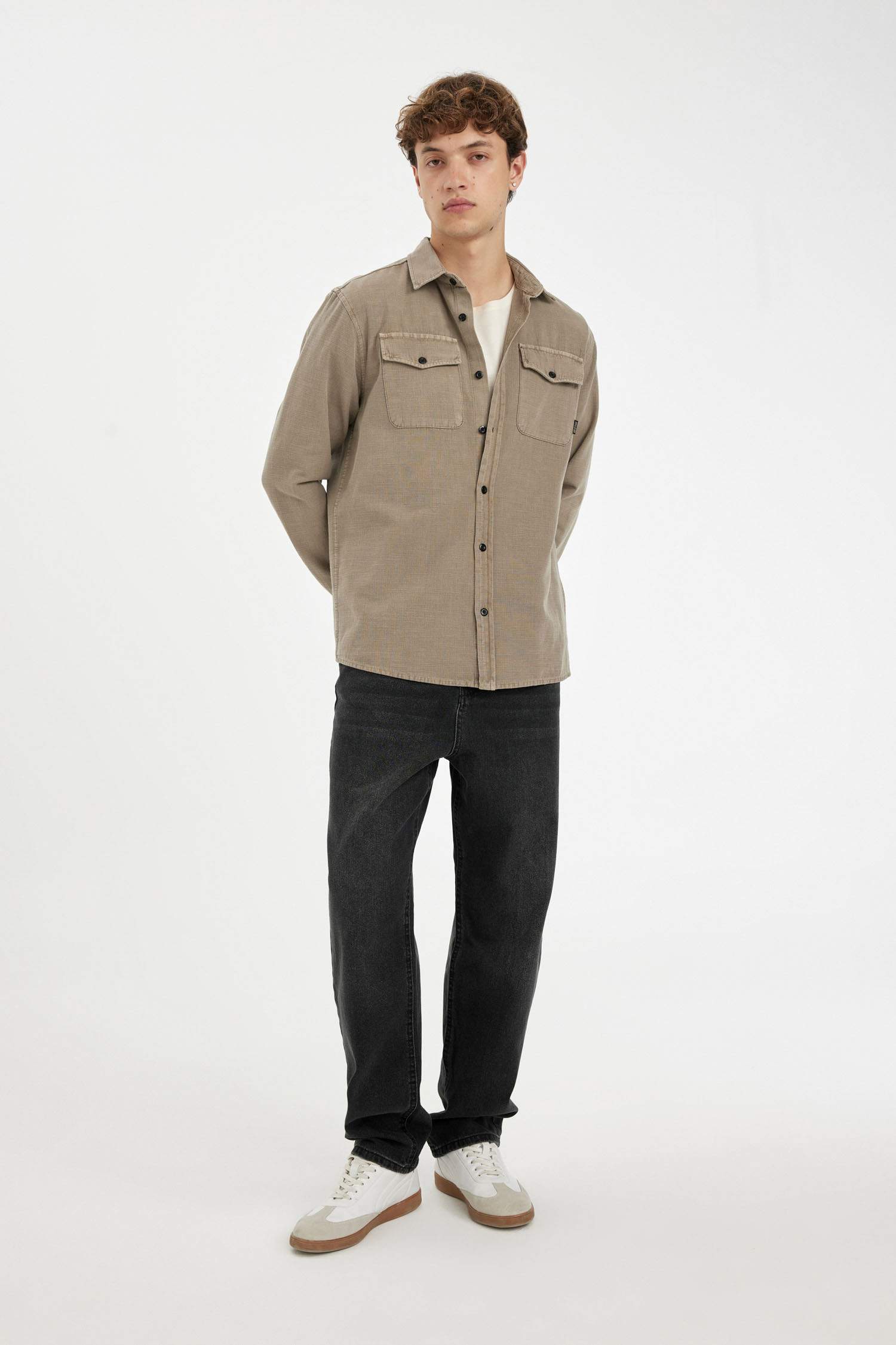 Рубашка стандартного кроя из хлопка