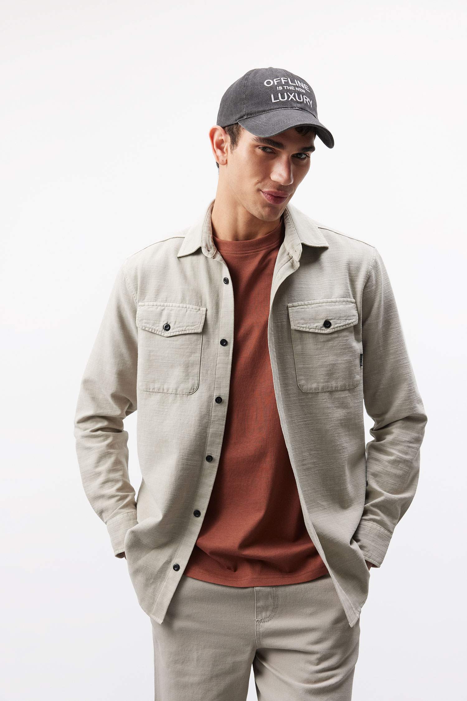 Chemise en coton à manches longues et coupe régulière