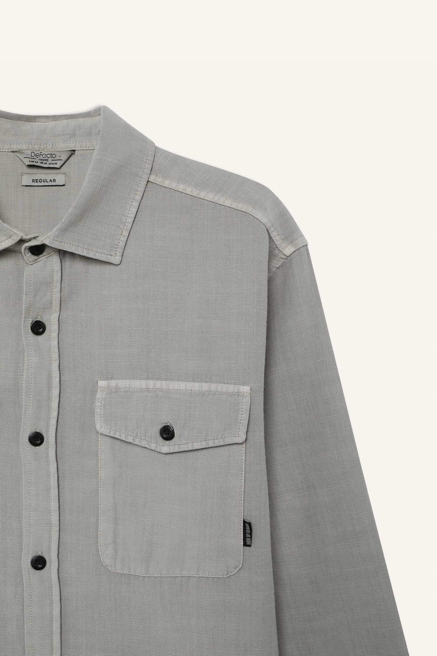 Chemise en coton à manches longues et coupe régulière