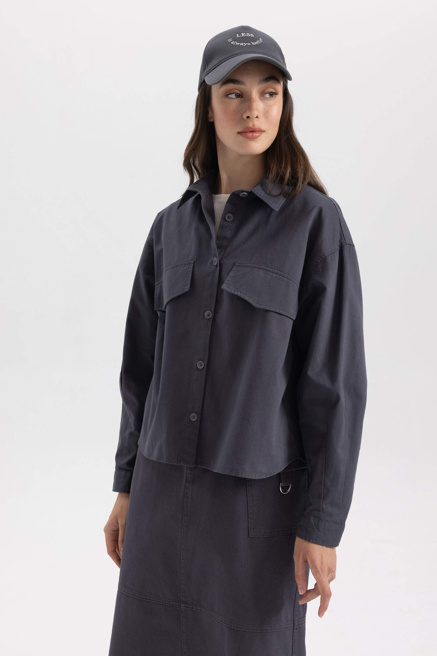 Туніка з довгим рукавом свободного крою з коміром з габардину для жінок