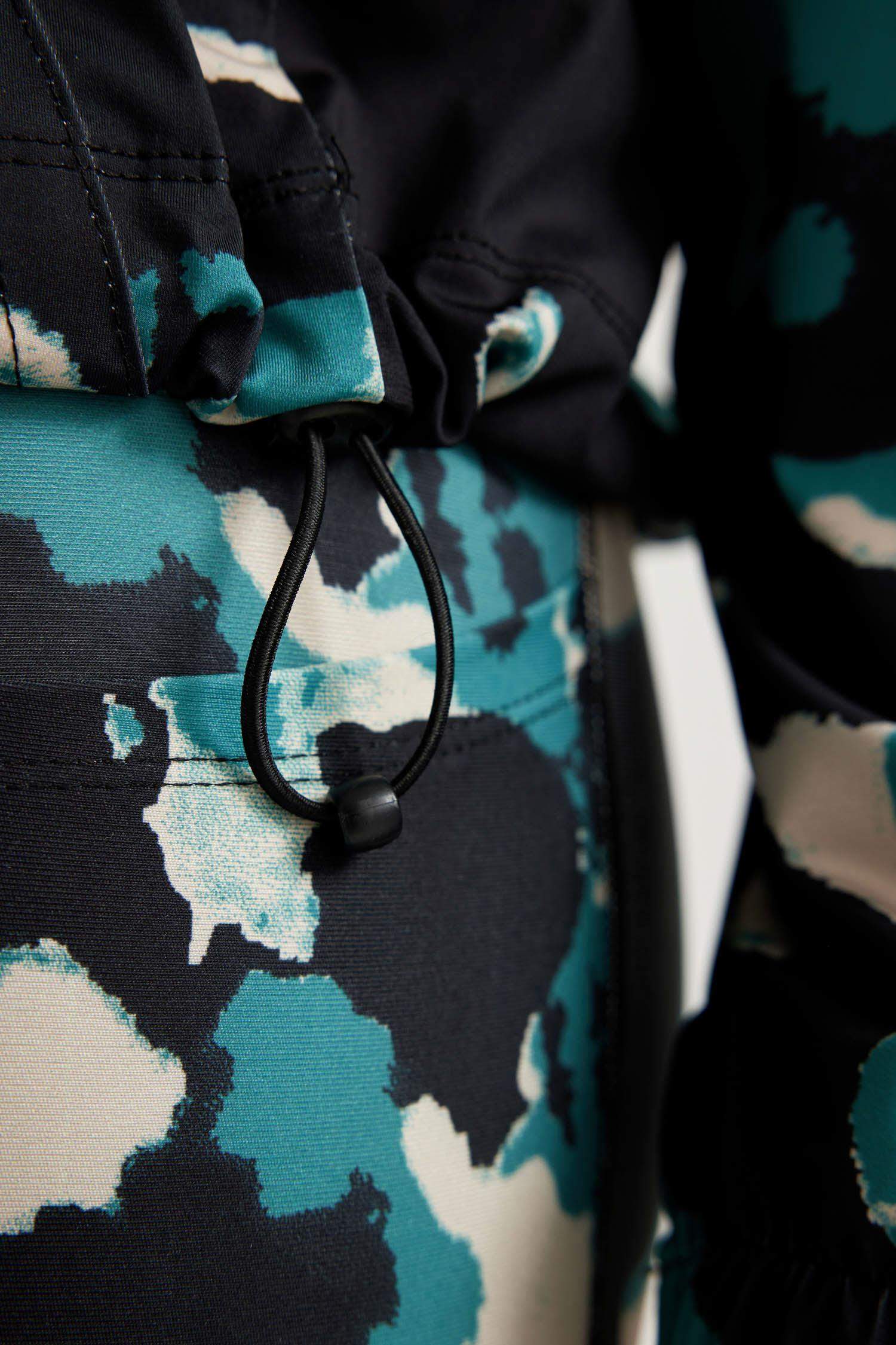 سويت شيرت رياضي قصة فضفاضة بنصف سحاب من DeFactoFit