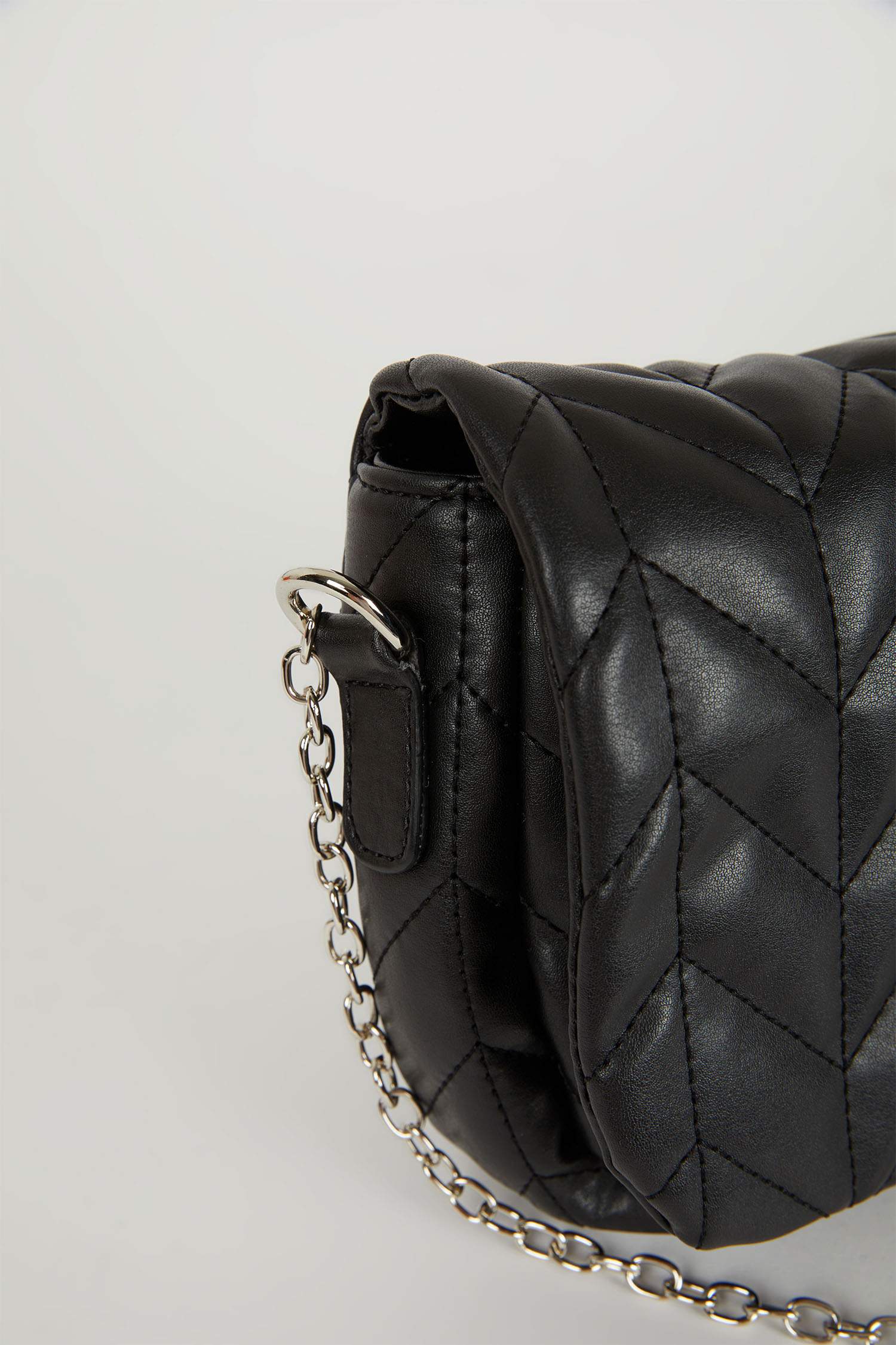 شنطة كروس بودي جلد صناعي