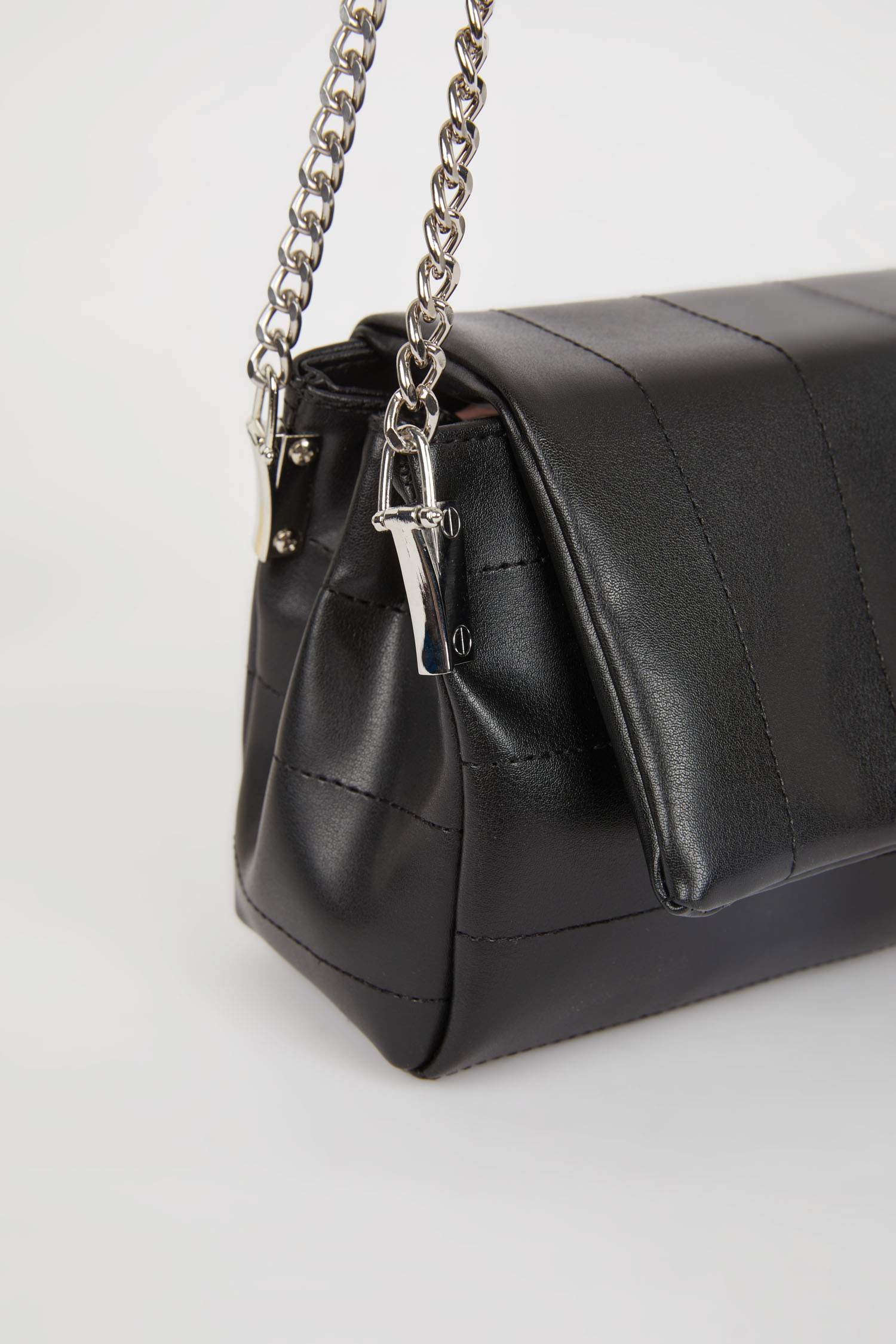 شنطة كتف نسائي جلد صناعي