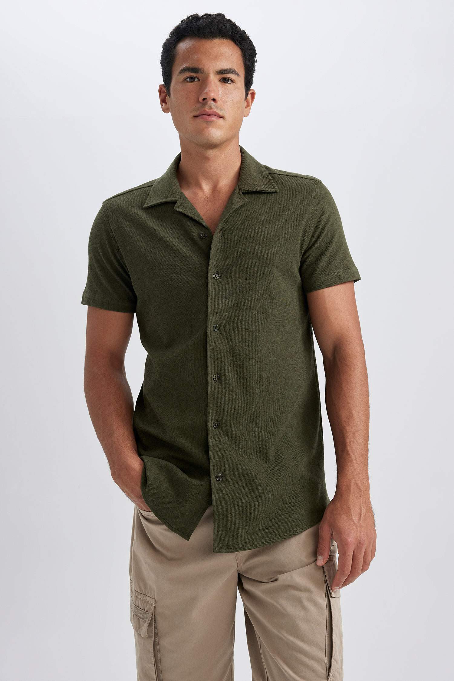 Khaki Man Regular Fit Cotton Short Sleeve Shirt 2909776 | DeFacto