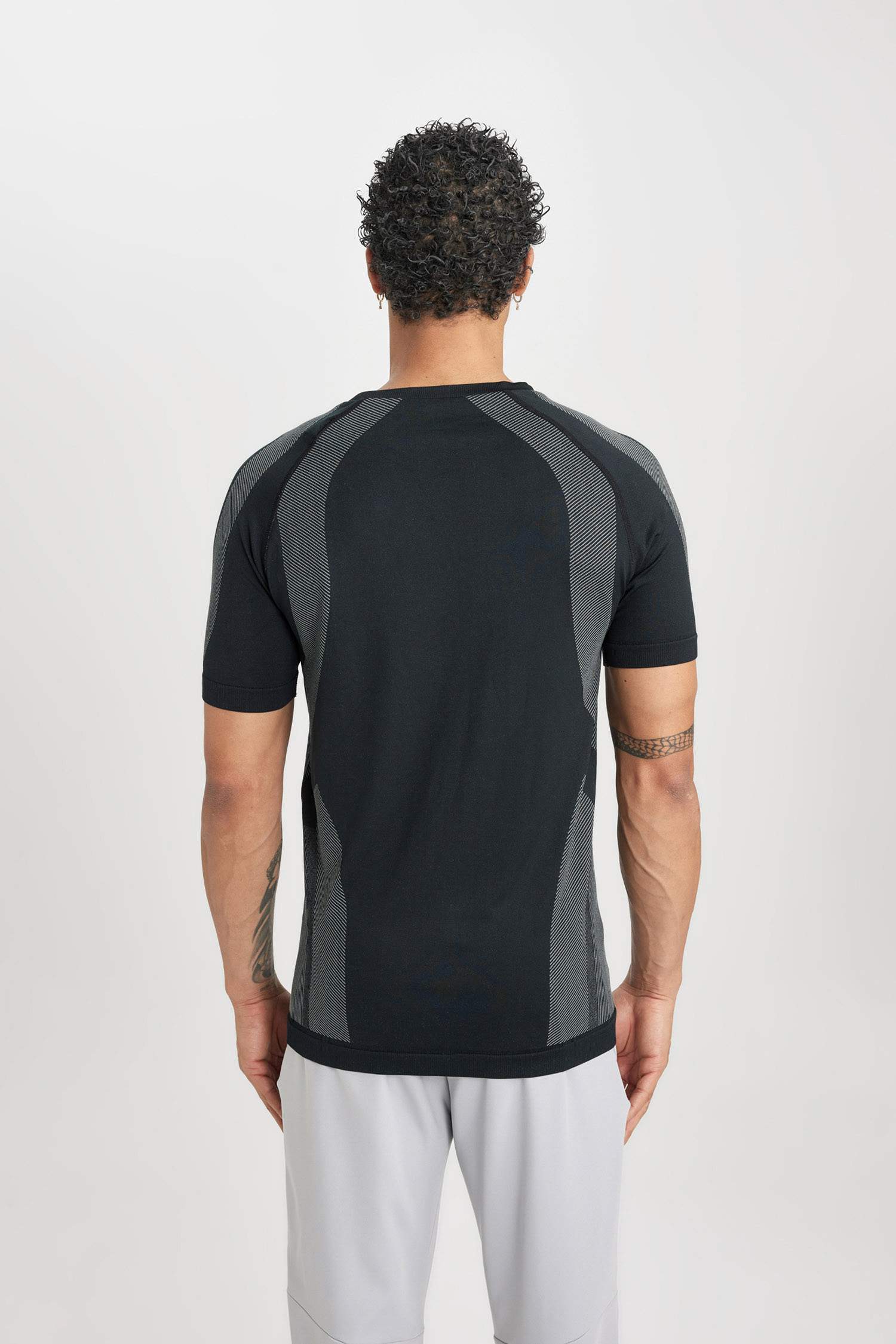 DeFactoFit Slim Fit Crew Neck T-Shirt