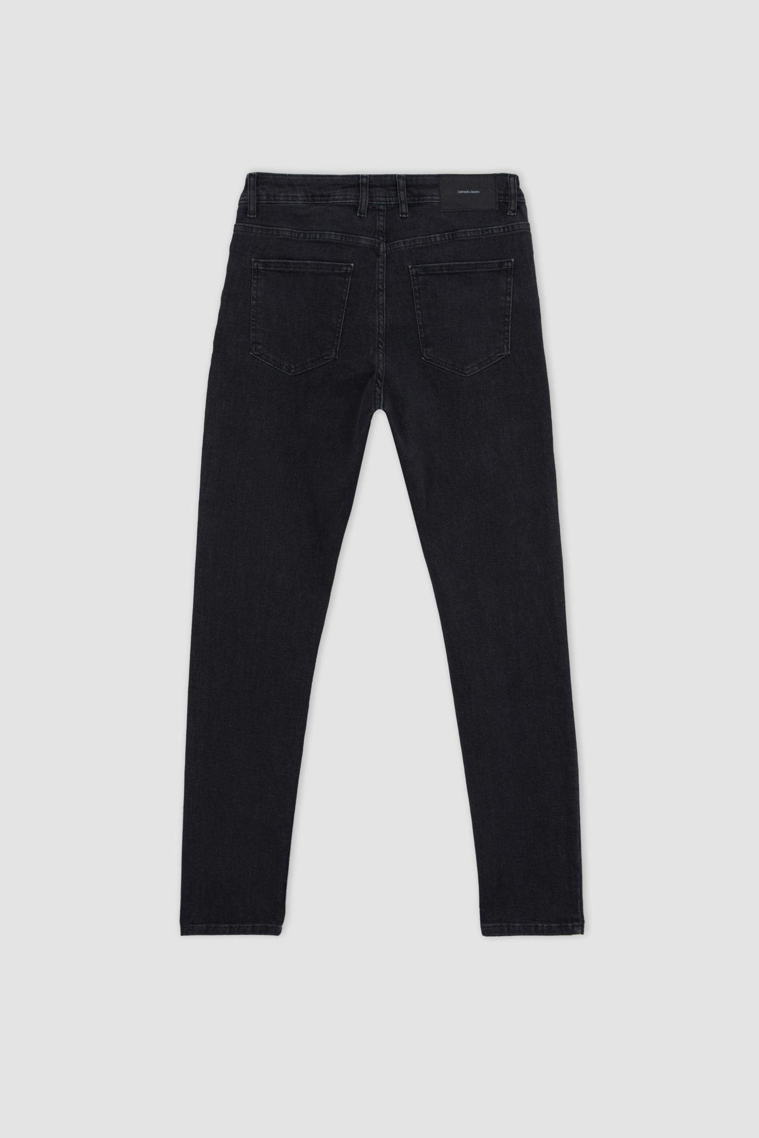 بنطلون جينز سوبر سكيني فيت