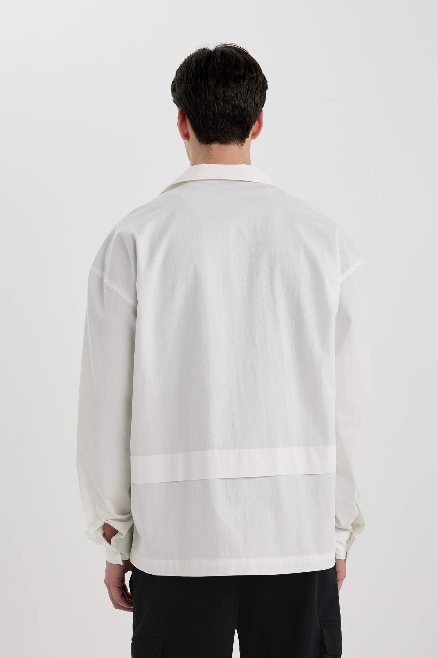 Oversize Geniş Kalıp Cepli Uzun Kollu Gömlek