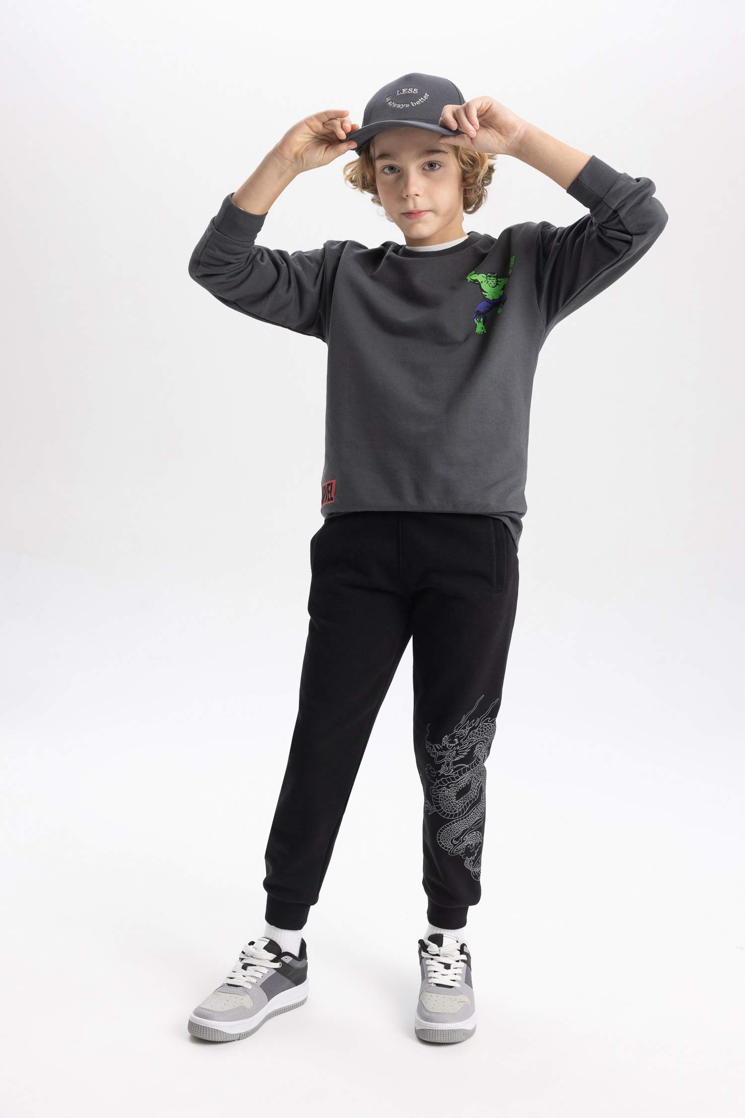 بنطلون سويت بانتس اولادي تقيل قصة عادية بأستك من تحت