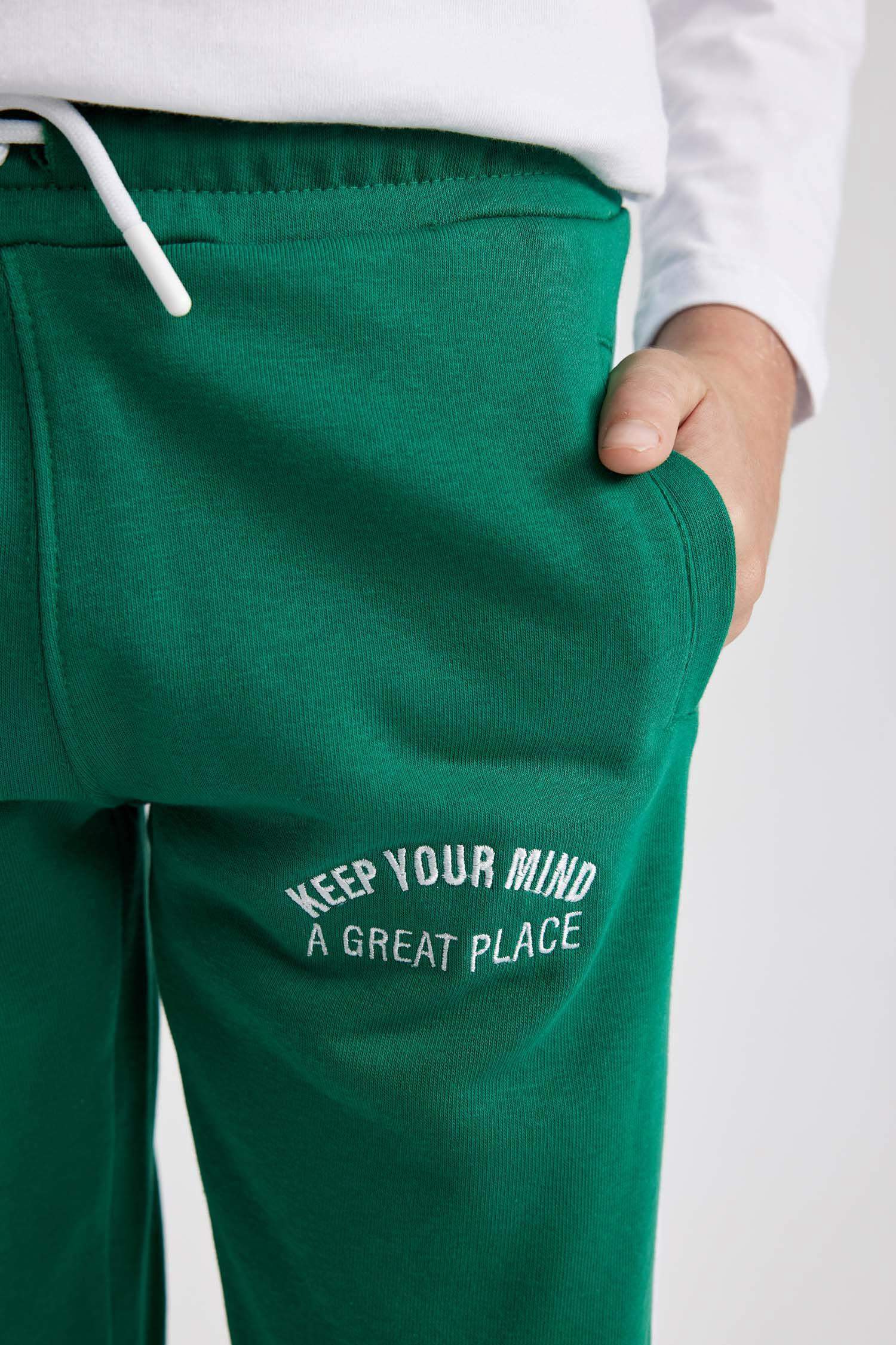 Boy Regular Fit Thick Sweatpant