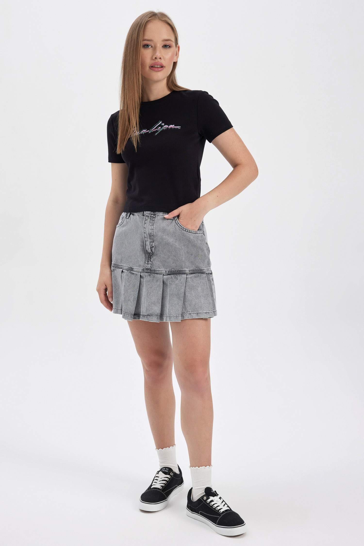 Футболка з коротким рукавом приталеного крою з принтом Rıb для жінок