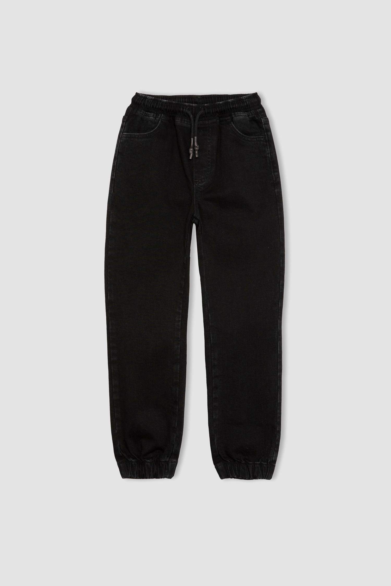 بنطلون جينز اولادي جوجر بأستك من تحت