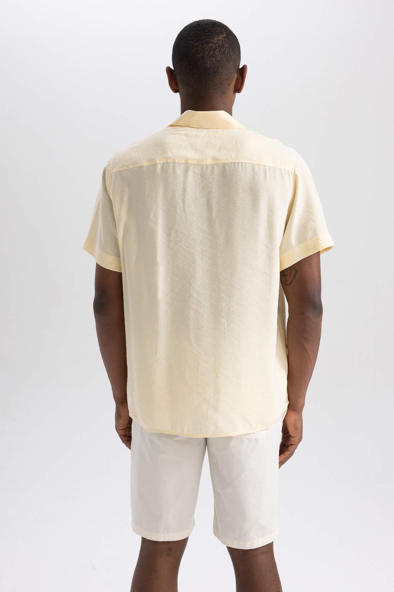 Relax Fit Poplin Short Sleeve Shirt