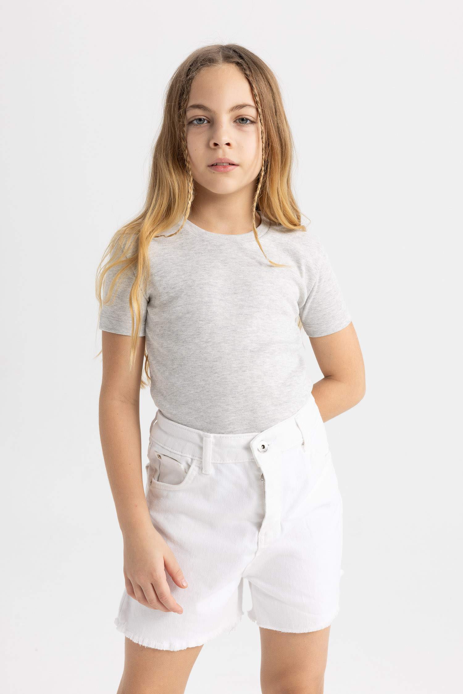 grau-m-dchen-slim-fit-t-shirt-3059440-defacto