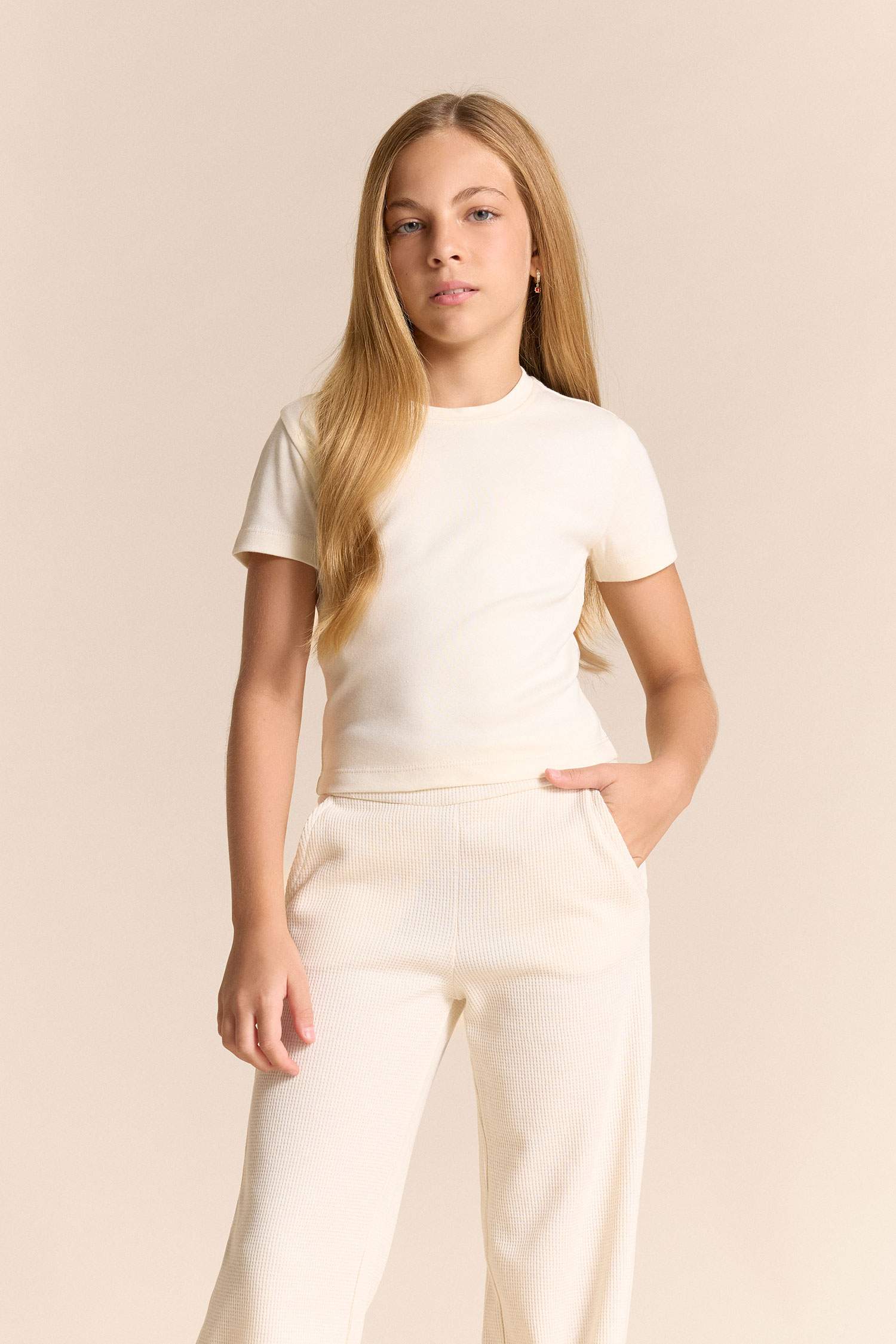 Kız Çocuk Slim Fit Dar Kesim Bisiklet Yaka Ribana Basic Düz Kısa Kollu Tişört