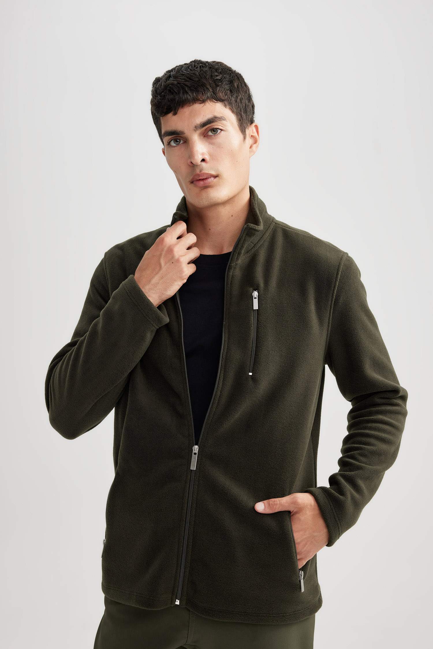 Кардиган стандартного кроя из флиса