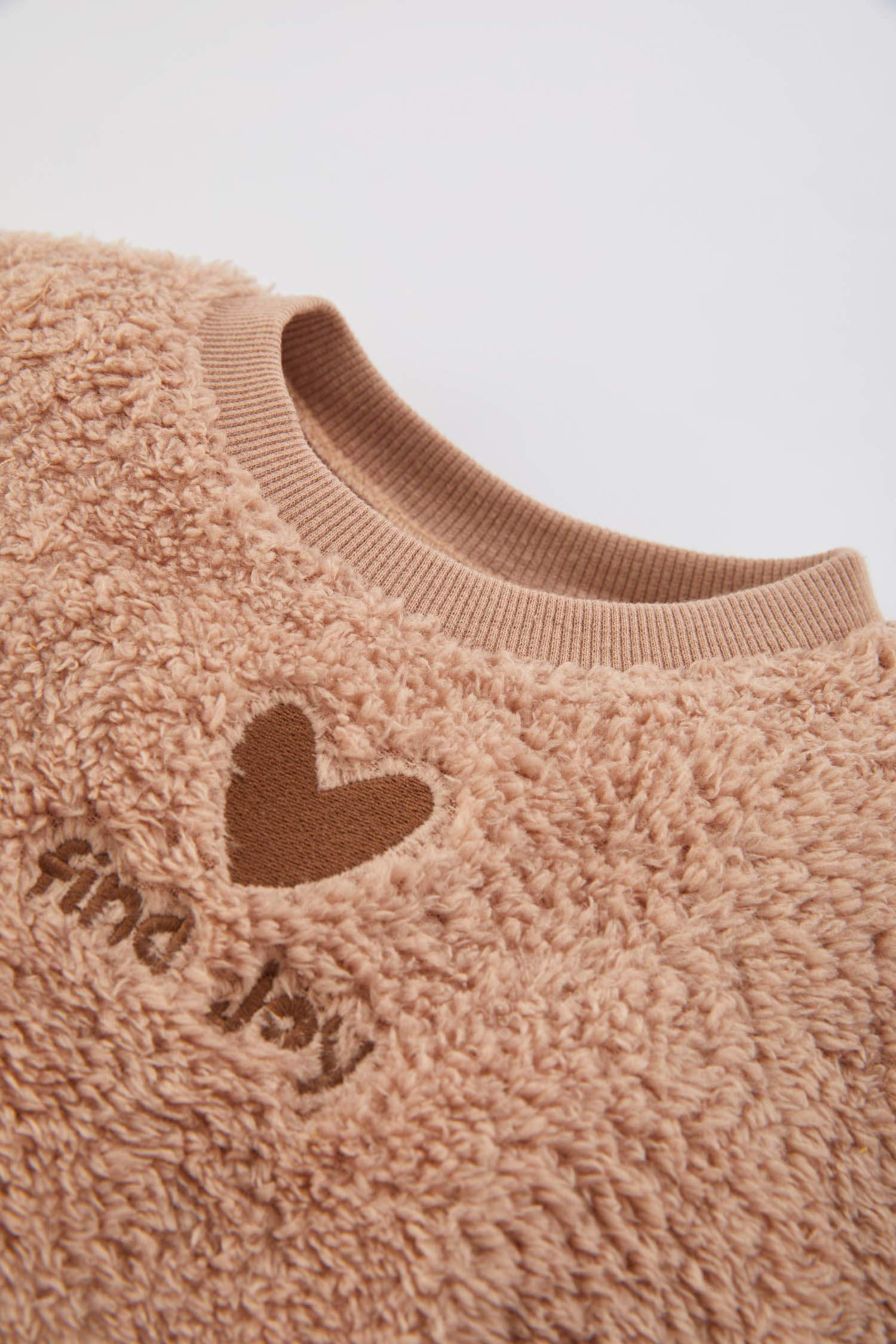 سيت بناتي قطيفة سويت شيرت وسويت بانتس - قطعتين