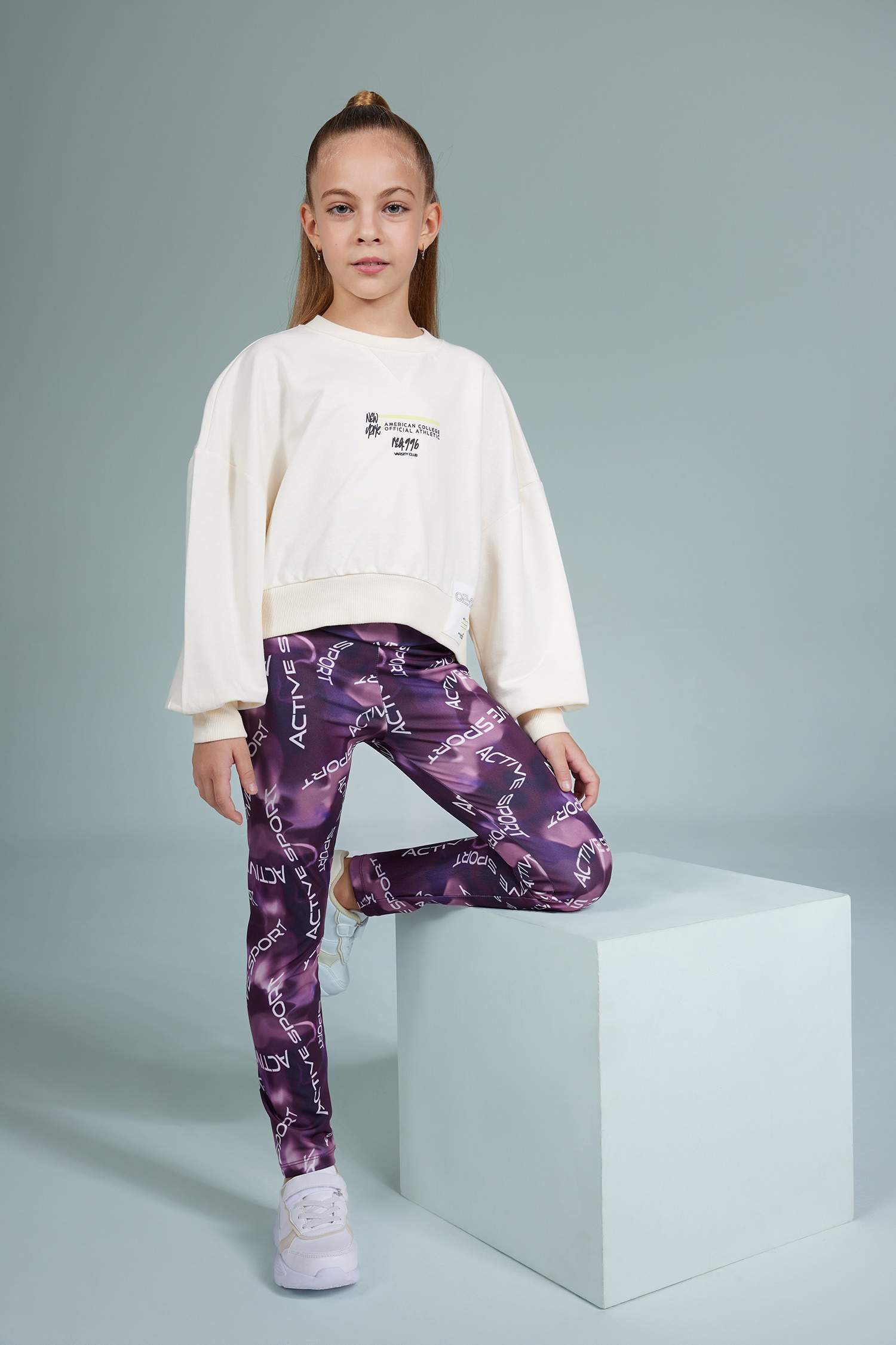 Світшот з тонкої тканини для дівчаток