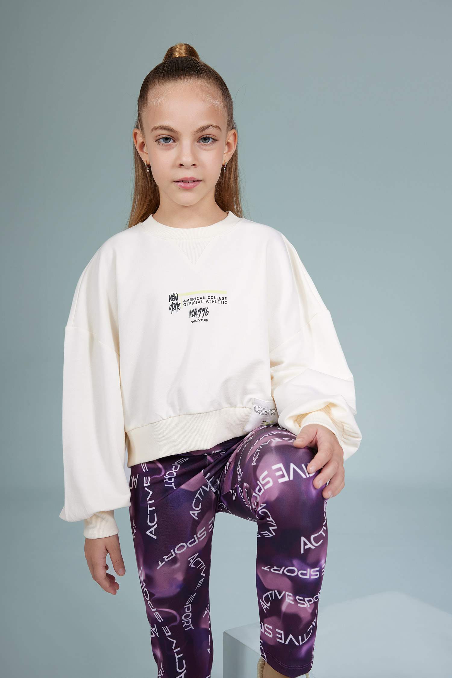 Світшот з тонкої тканини для дівчаток