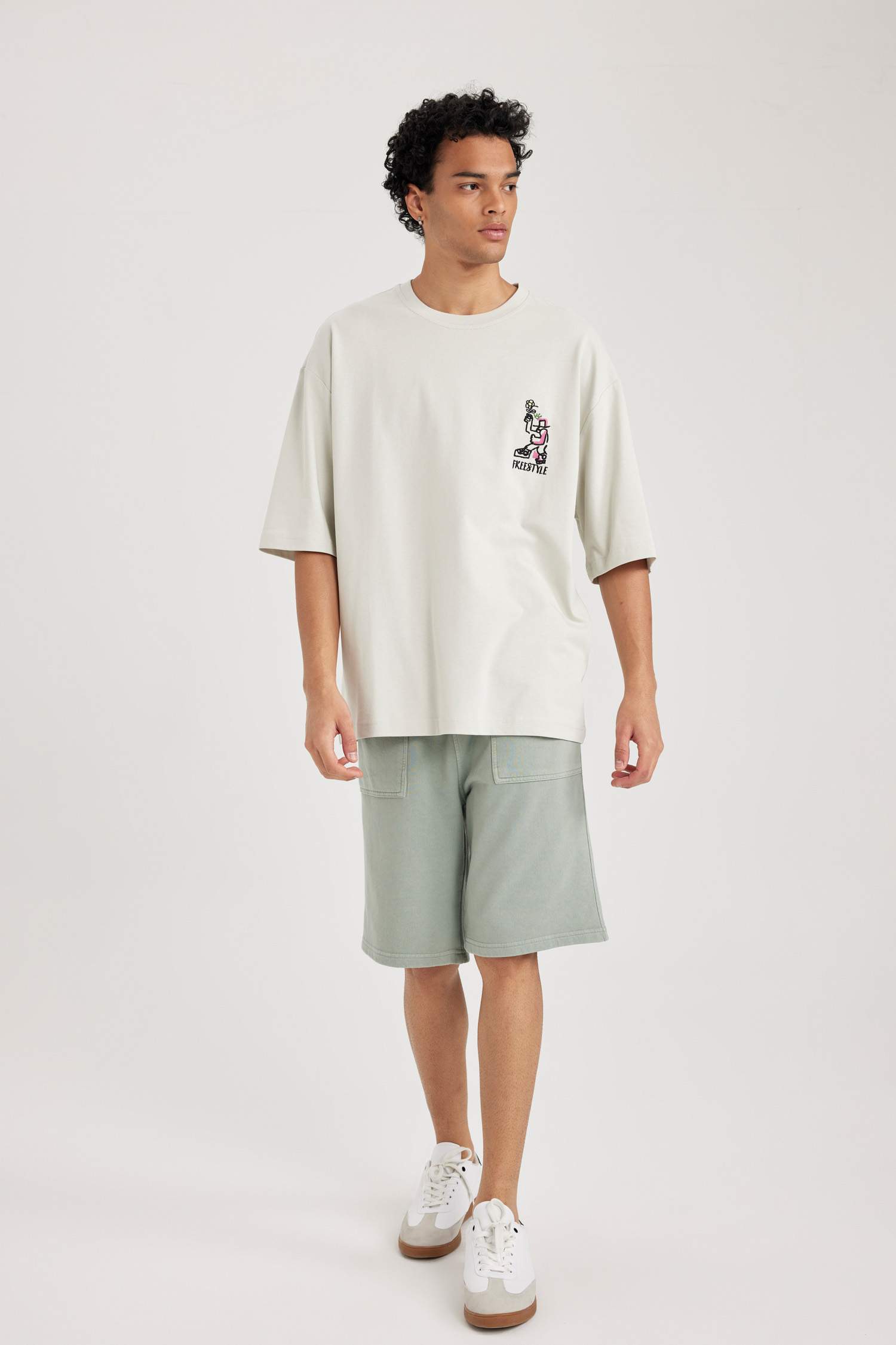 شورت قصة عادية