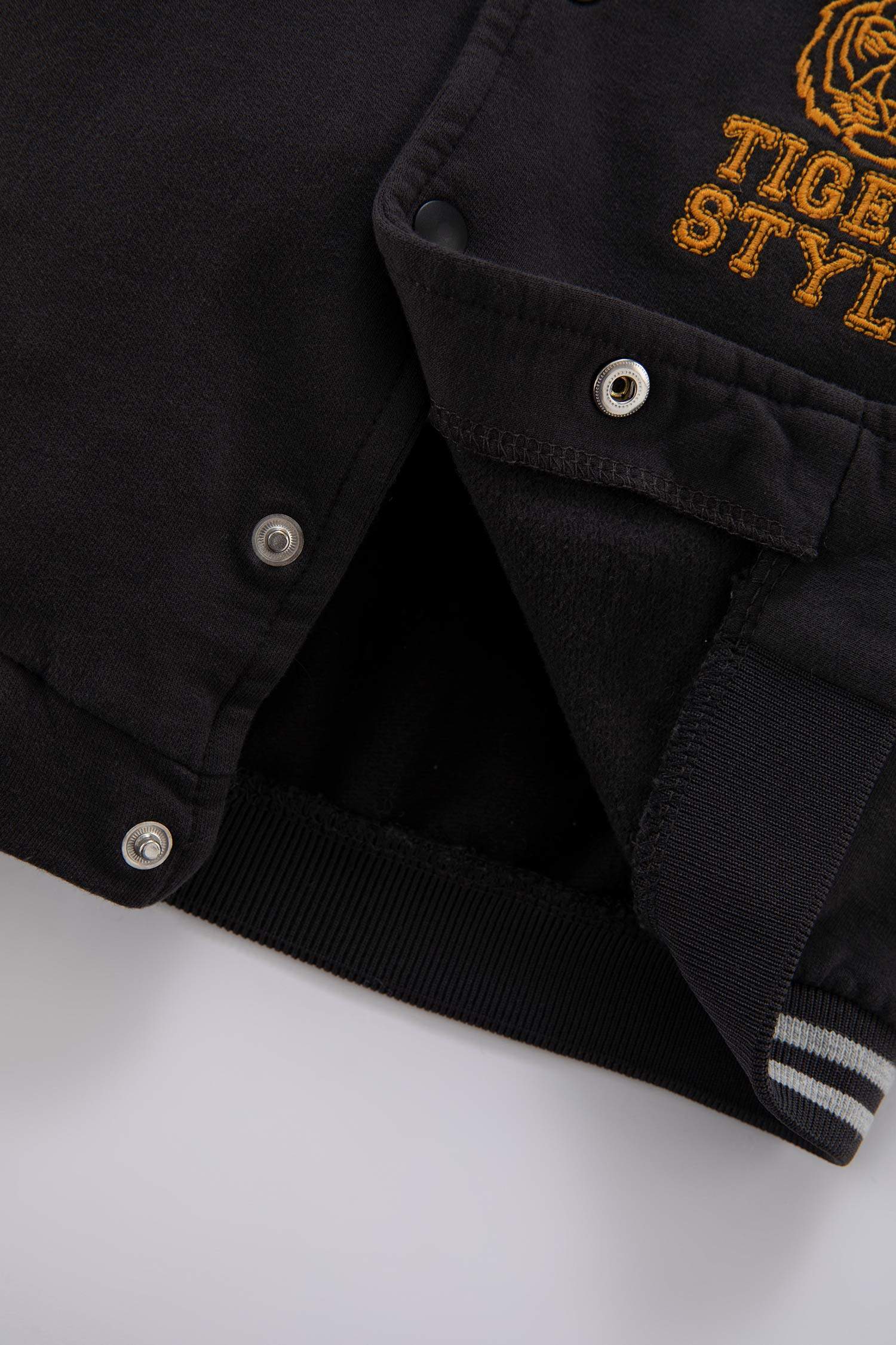 Кардиган с принтом из тонкой ткани для малышей мальчиков