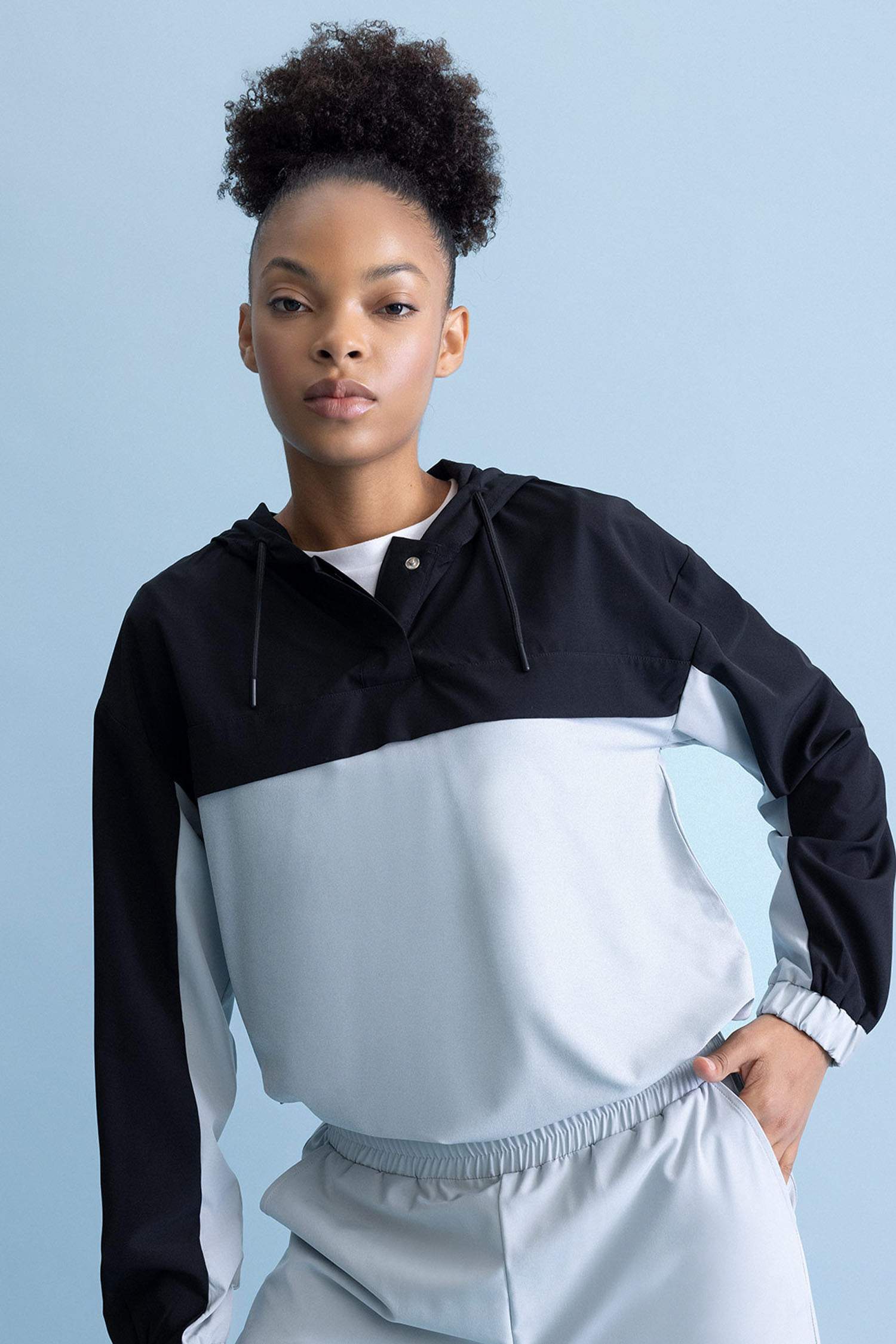 سويتر منسوج قصة عادية بكابيشون