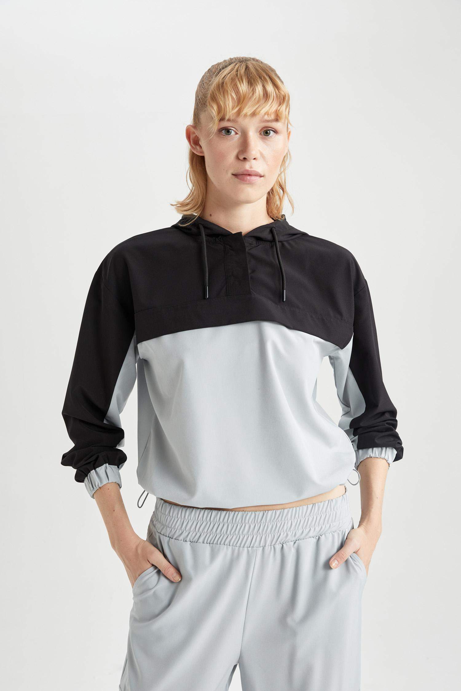 سويتر منسوج قصة عادية بكابيشون