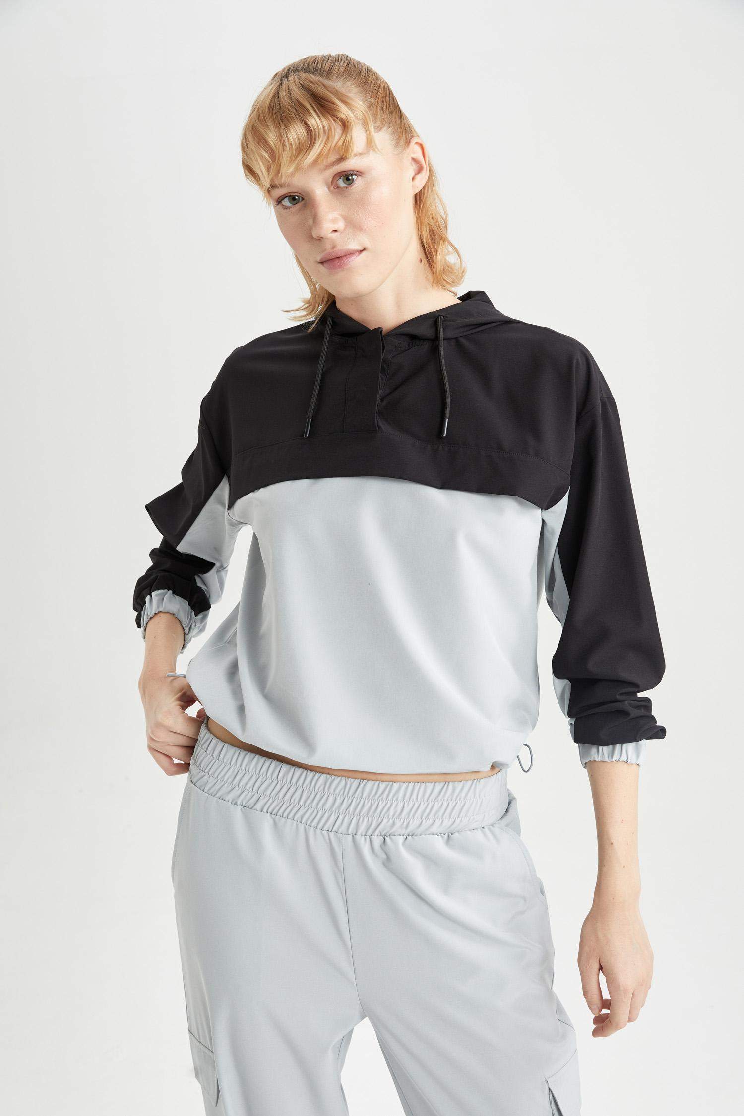 سويتر منسوج قصة عادية بكابيشون