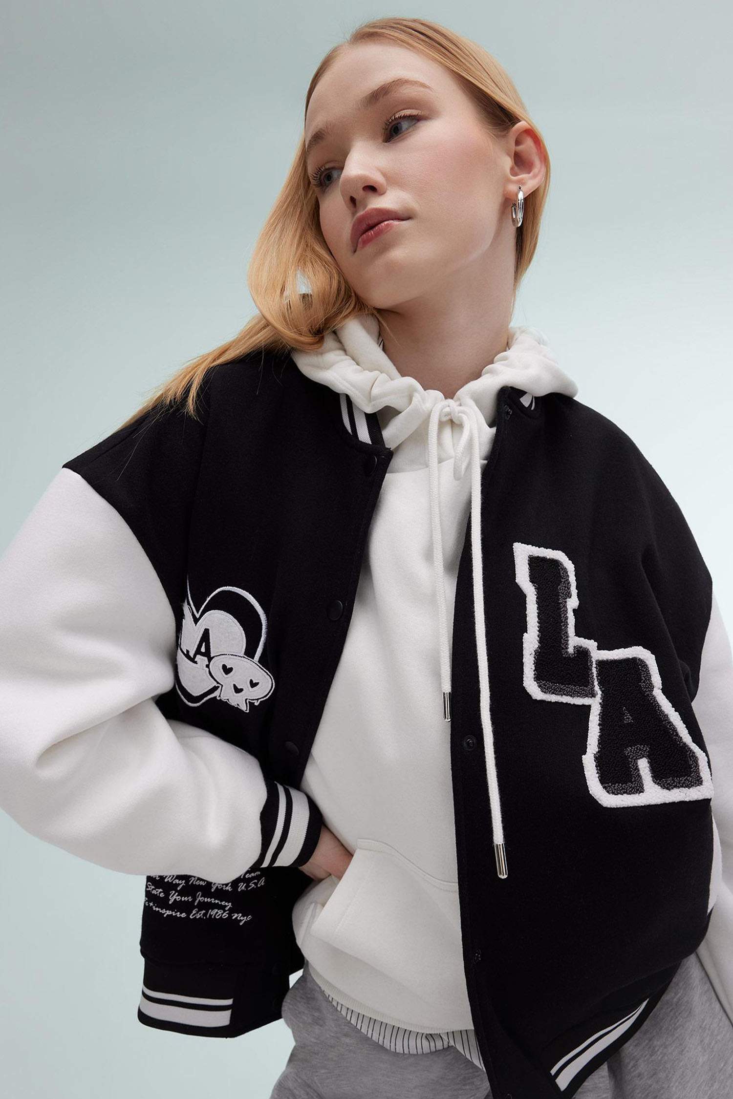 Coool Oversize Geniş Kalıp Kolej Yaka Nakışlı Çıtçıtlı Bomber Ceket