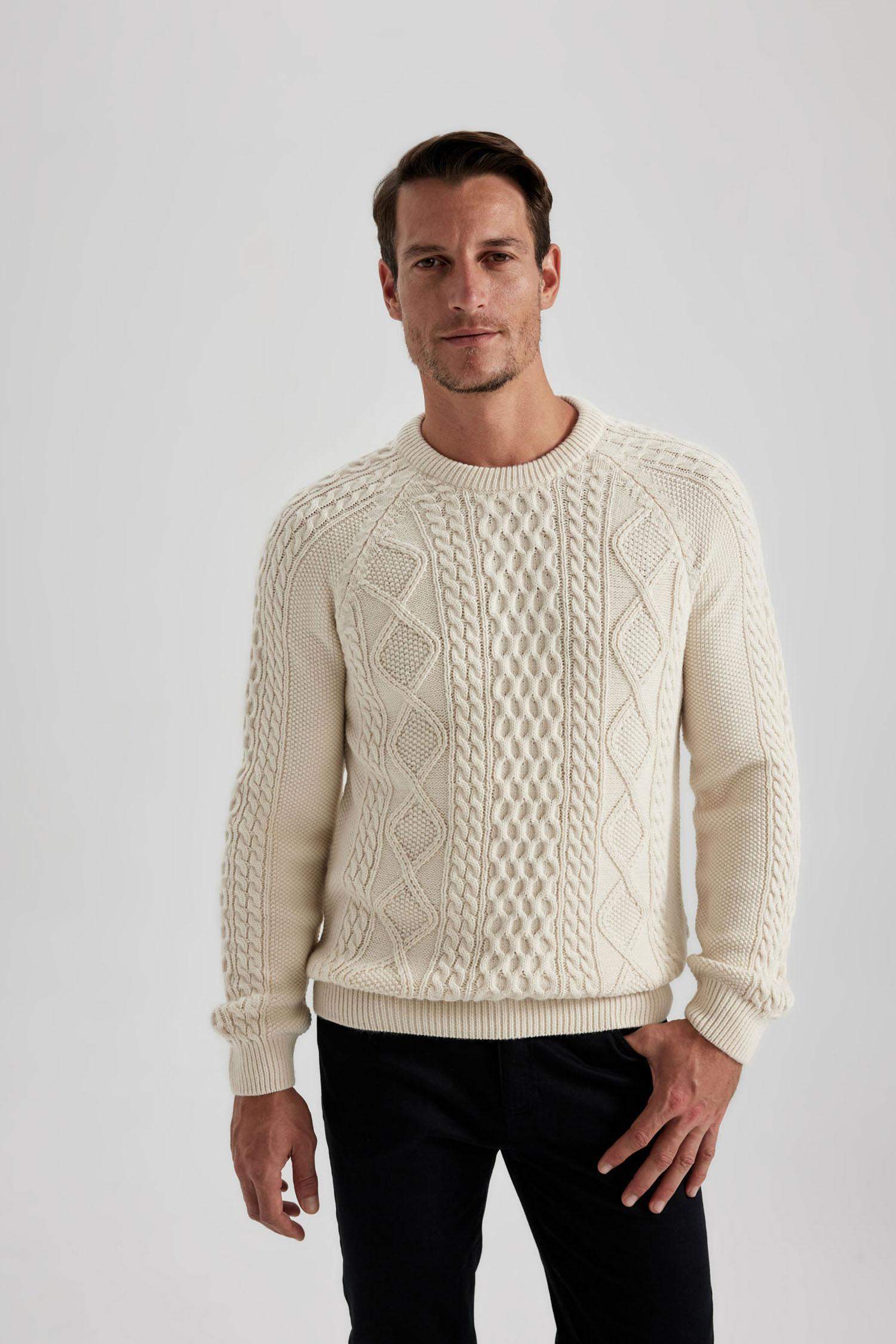 Standard Fit Crew Neck Knitwear Pullover