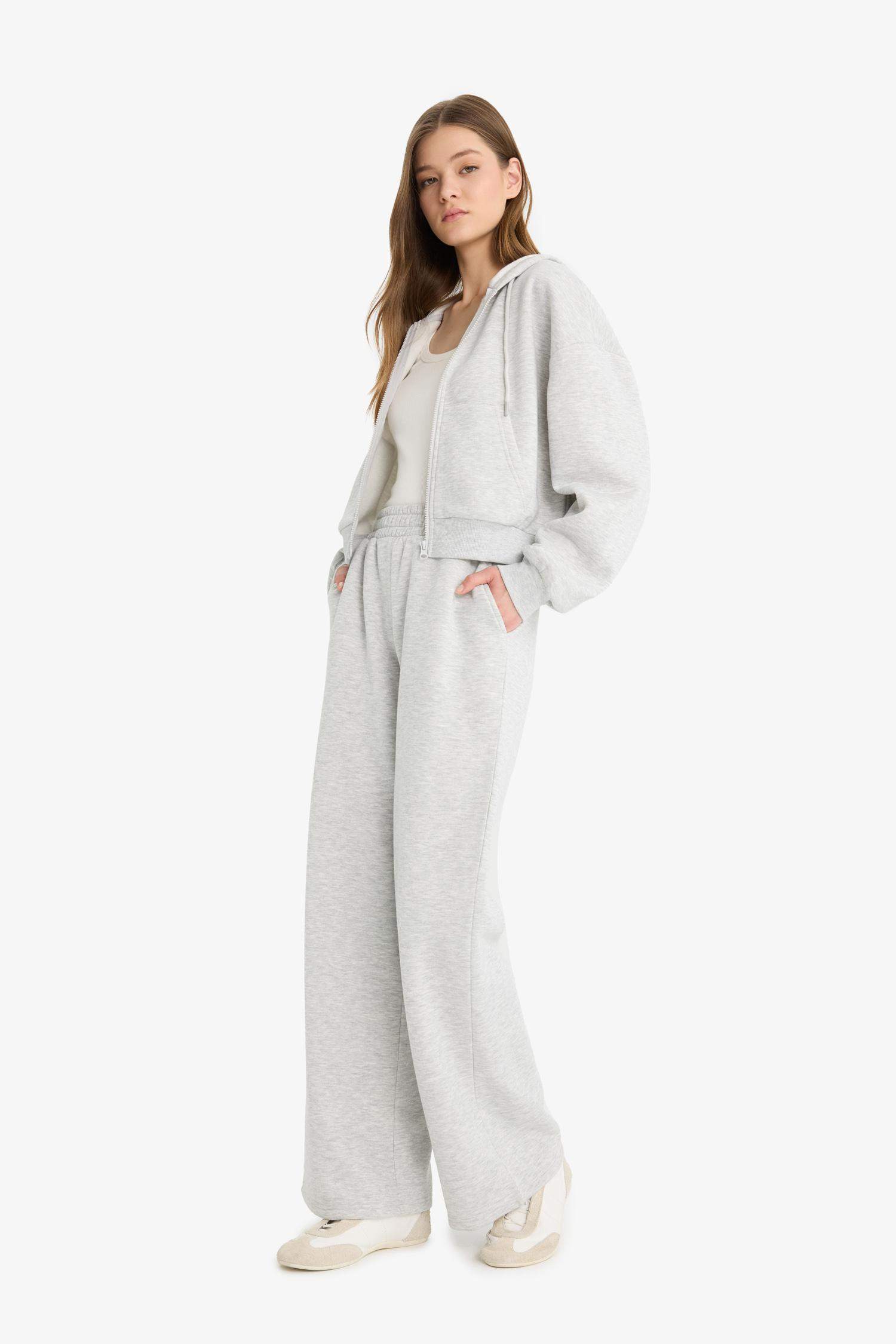 Elastic Waist Wide Leg Sweatpants