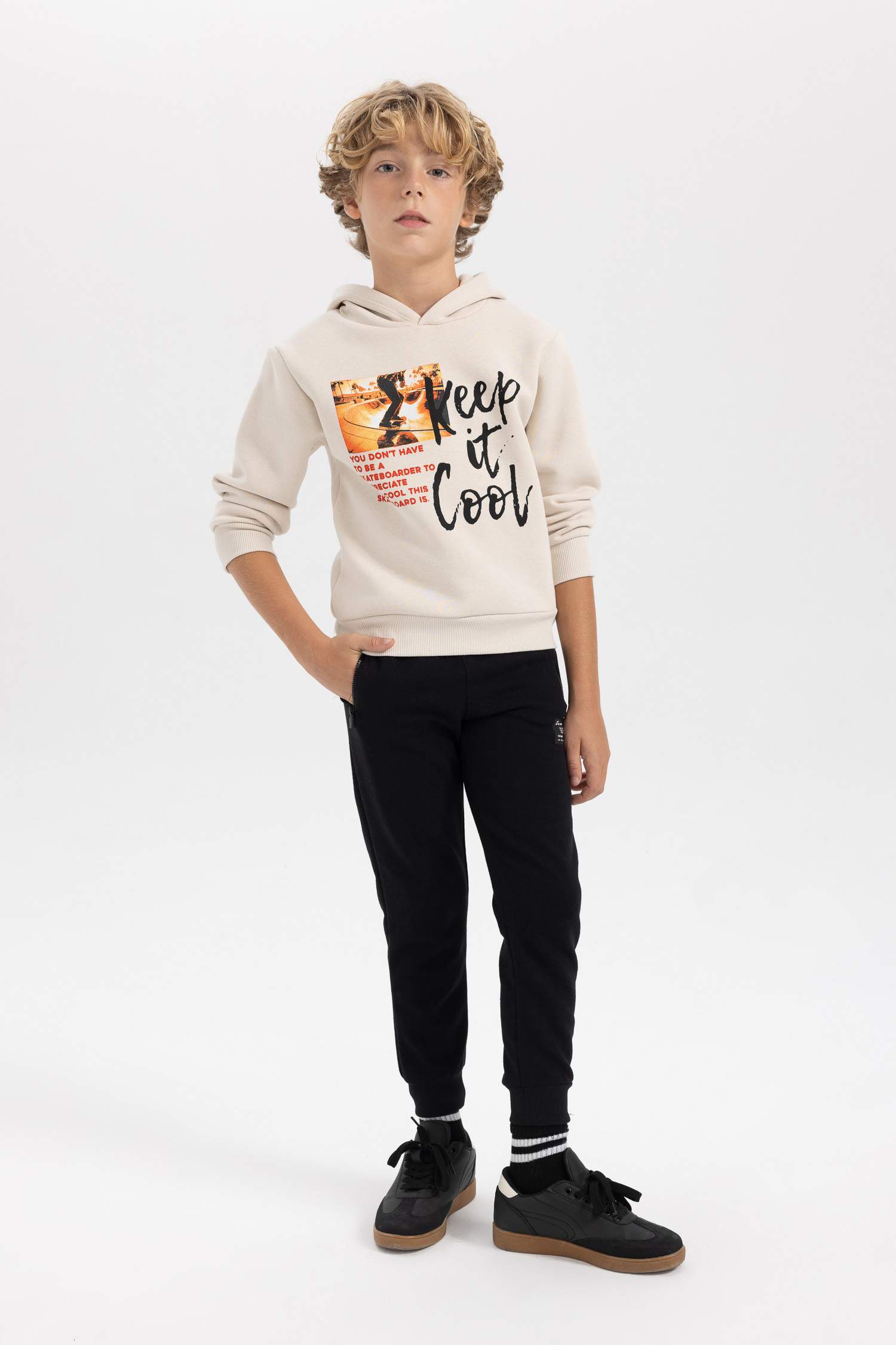 سويت شيرت اولادي قصة عادية قماش سميك