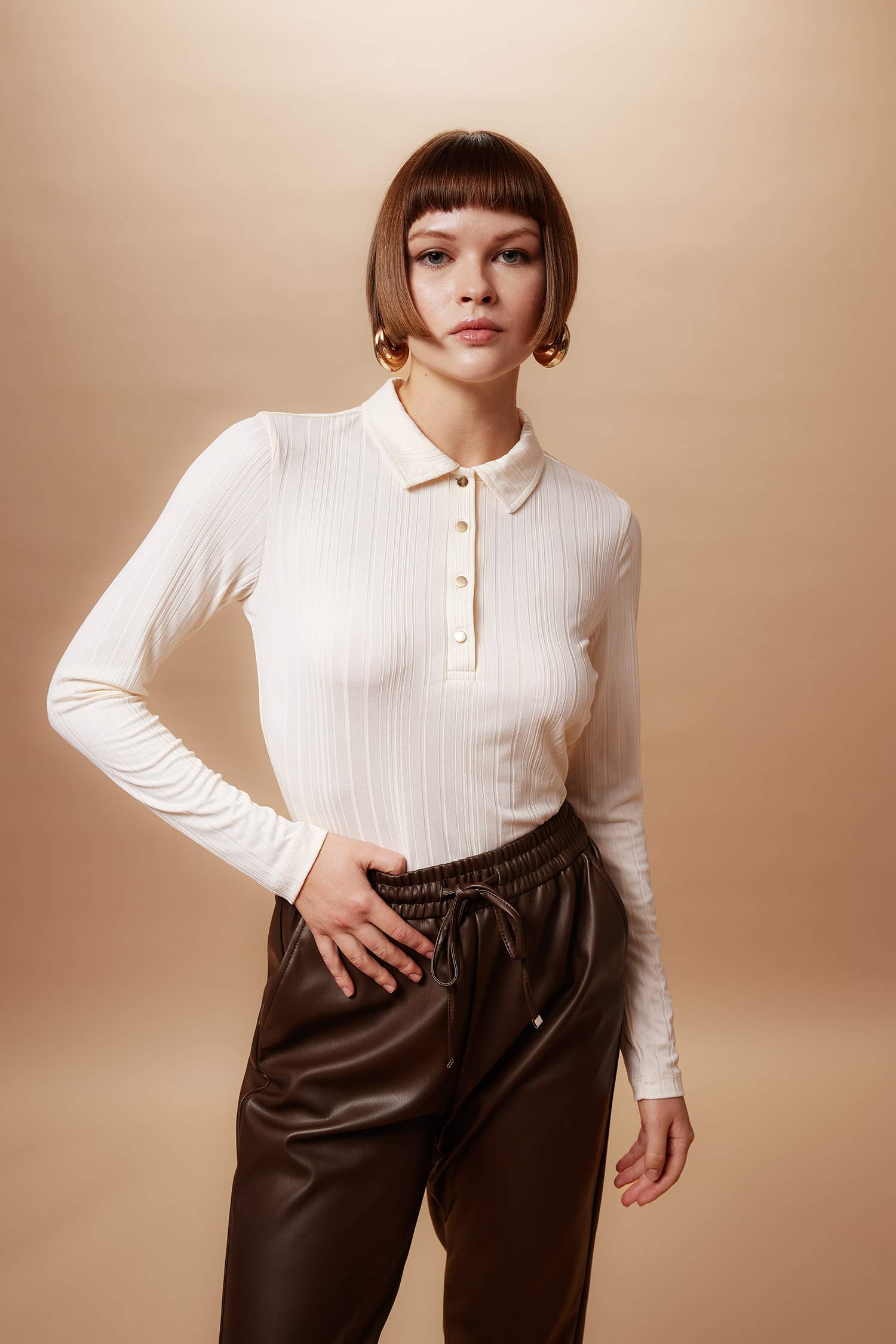 Футболка-поло приталенного кроя с длинным рукавом