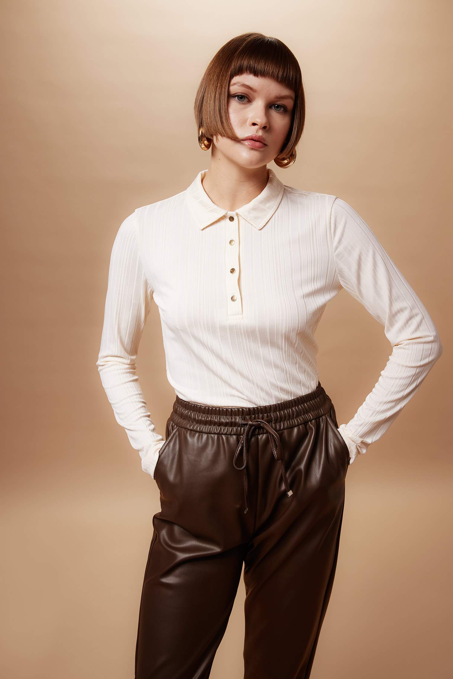 Футболка-поло приталенного кроя с длинным рукавом