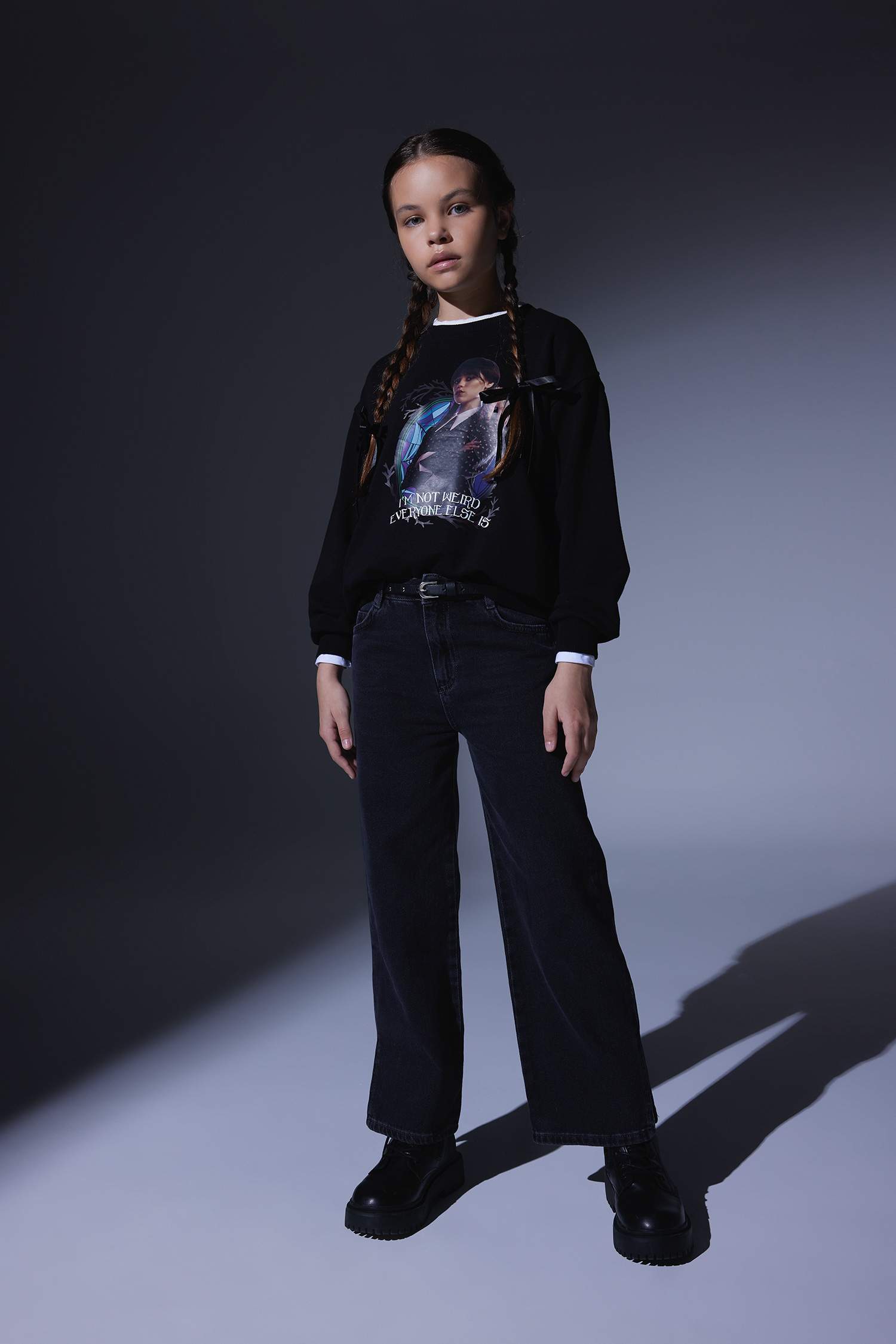 Брюки широкие рванные для девочек