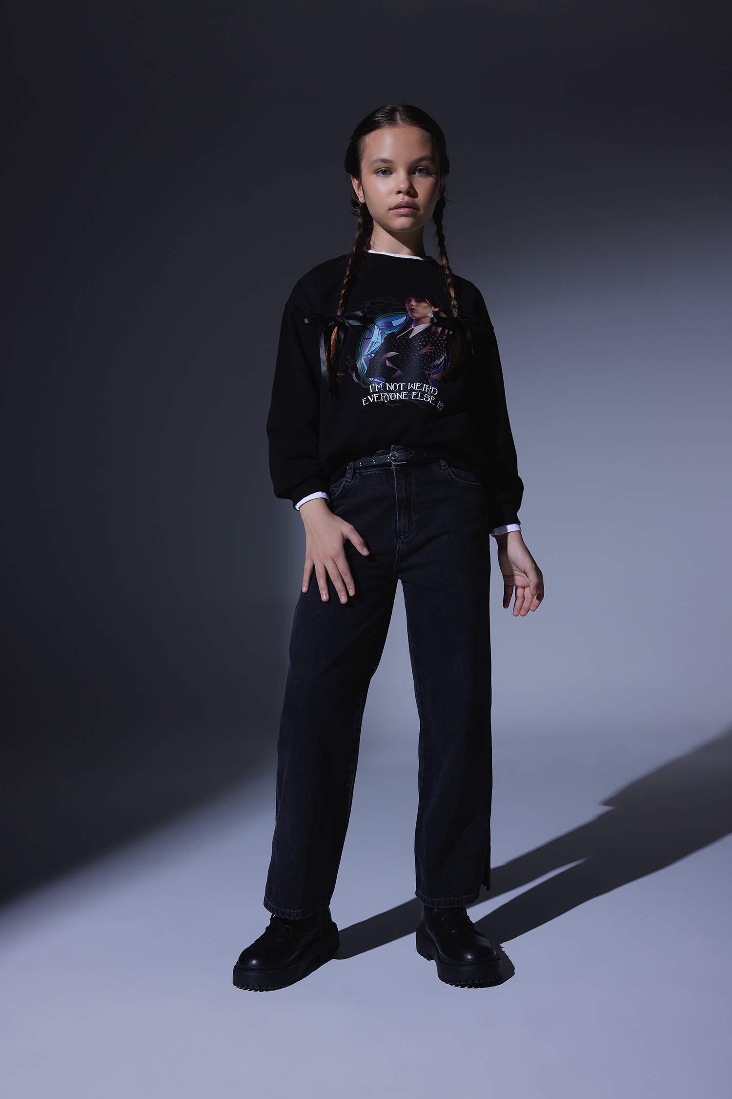 Брюки широкие рванные для девочек