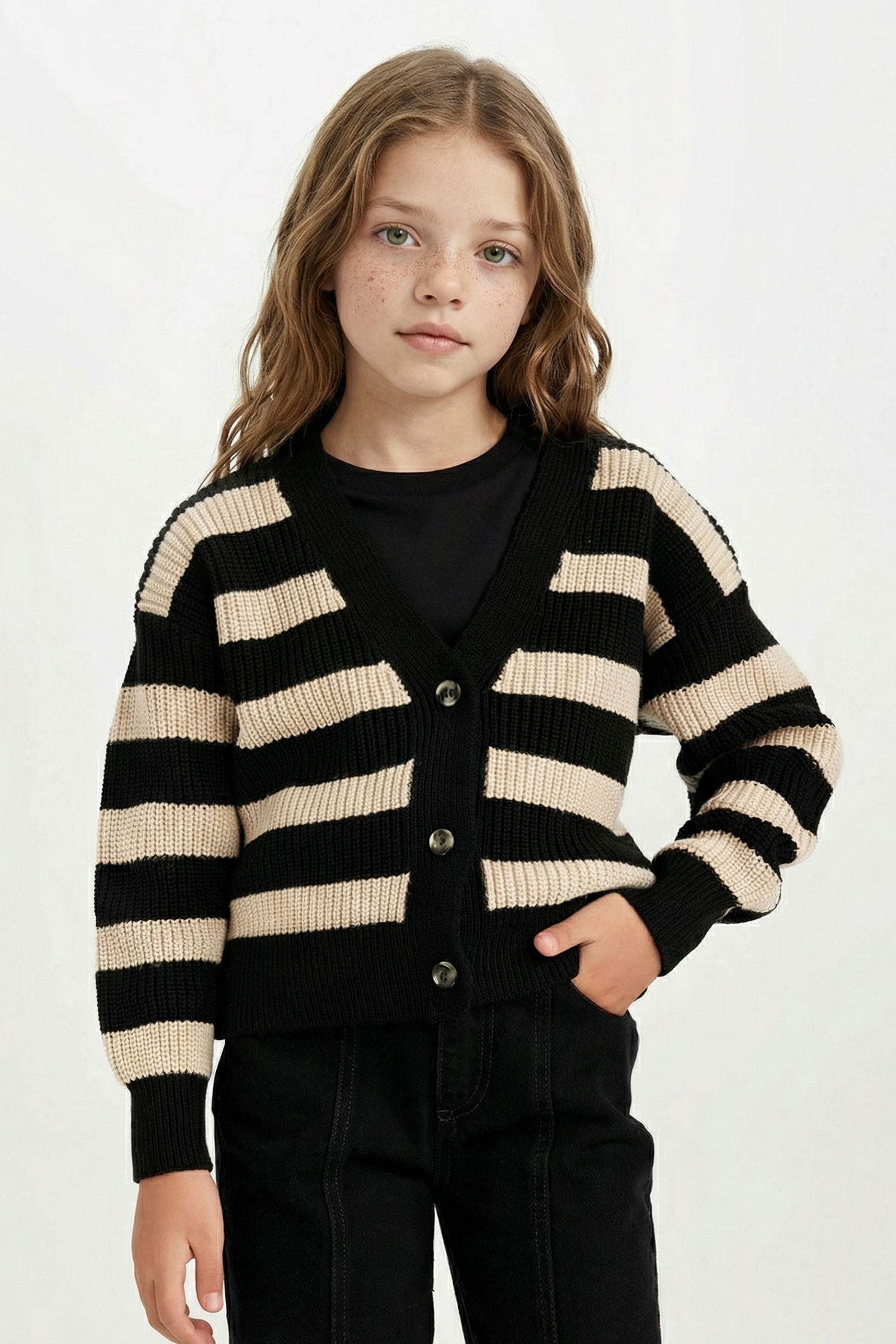 Cardigan en tricot à col en V rayé avec boutons pour fille