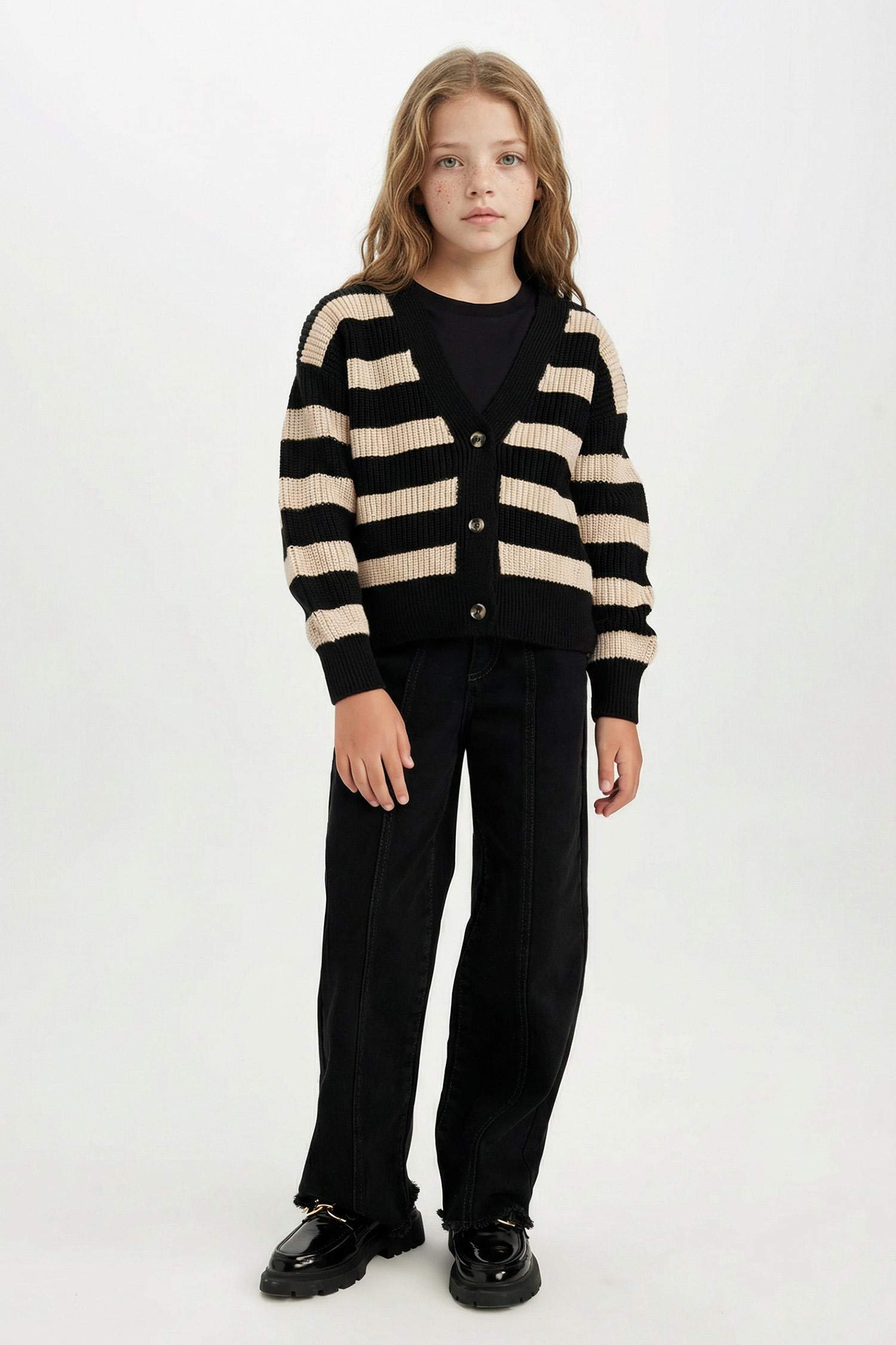 Cardigan en tricot à col en V rayé avec boutons pour fille