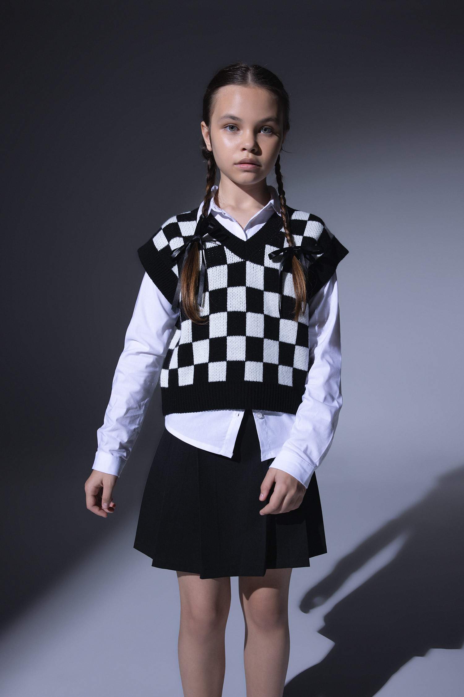 Свитер приталенного кроя для девочек