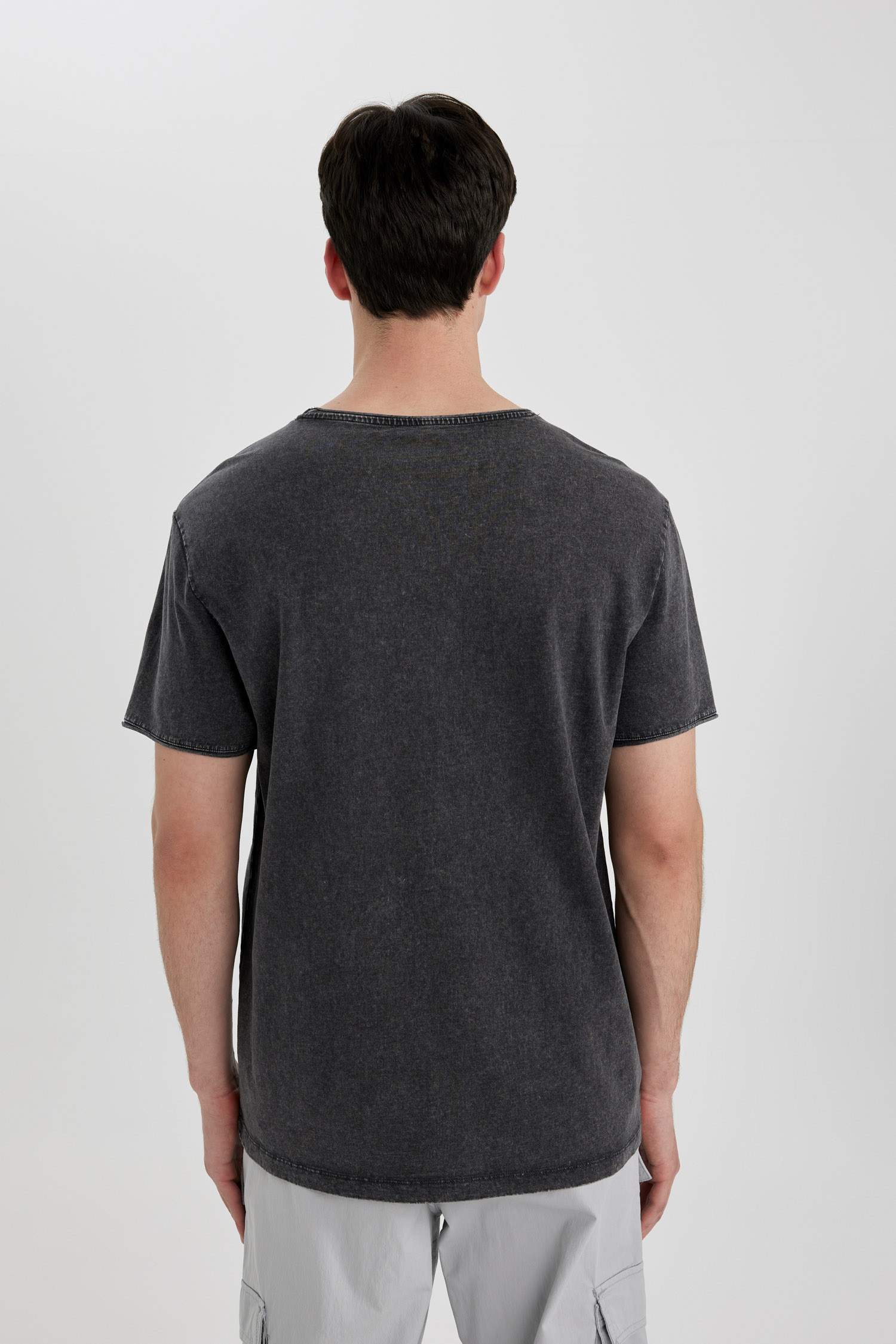 Regular Fit Crew Neck Basic T-Shirt