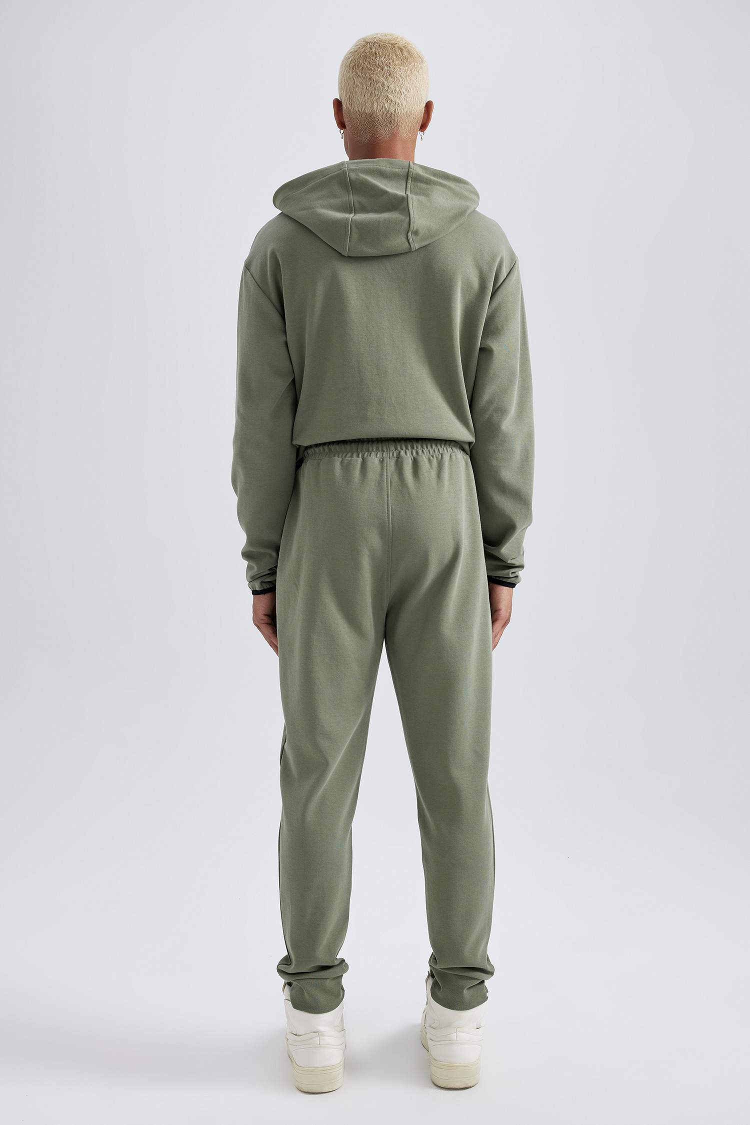 بنطلون جوجر سليم فيت بساق مطاطي من DeFactoFit