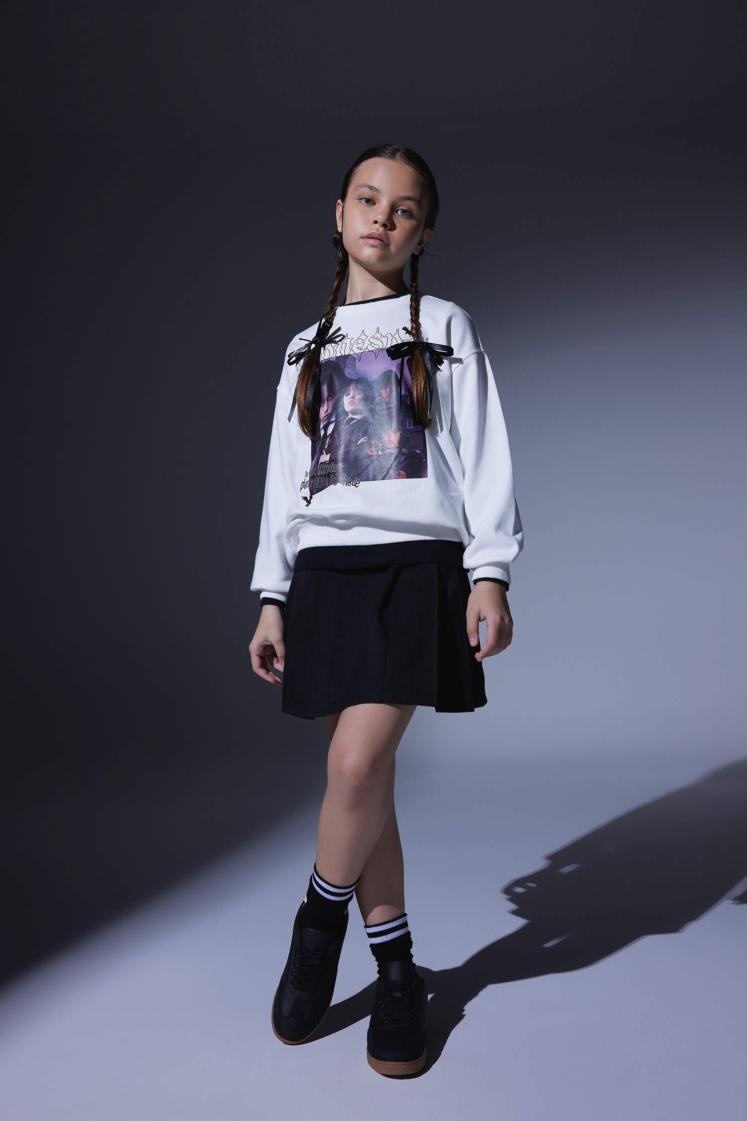 Girl Wednesday Oversize Fit Crew Neck Sweatshirt