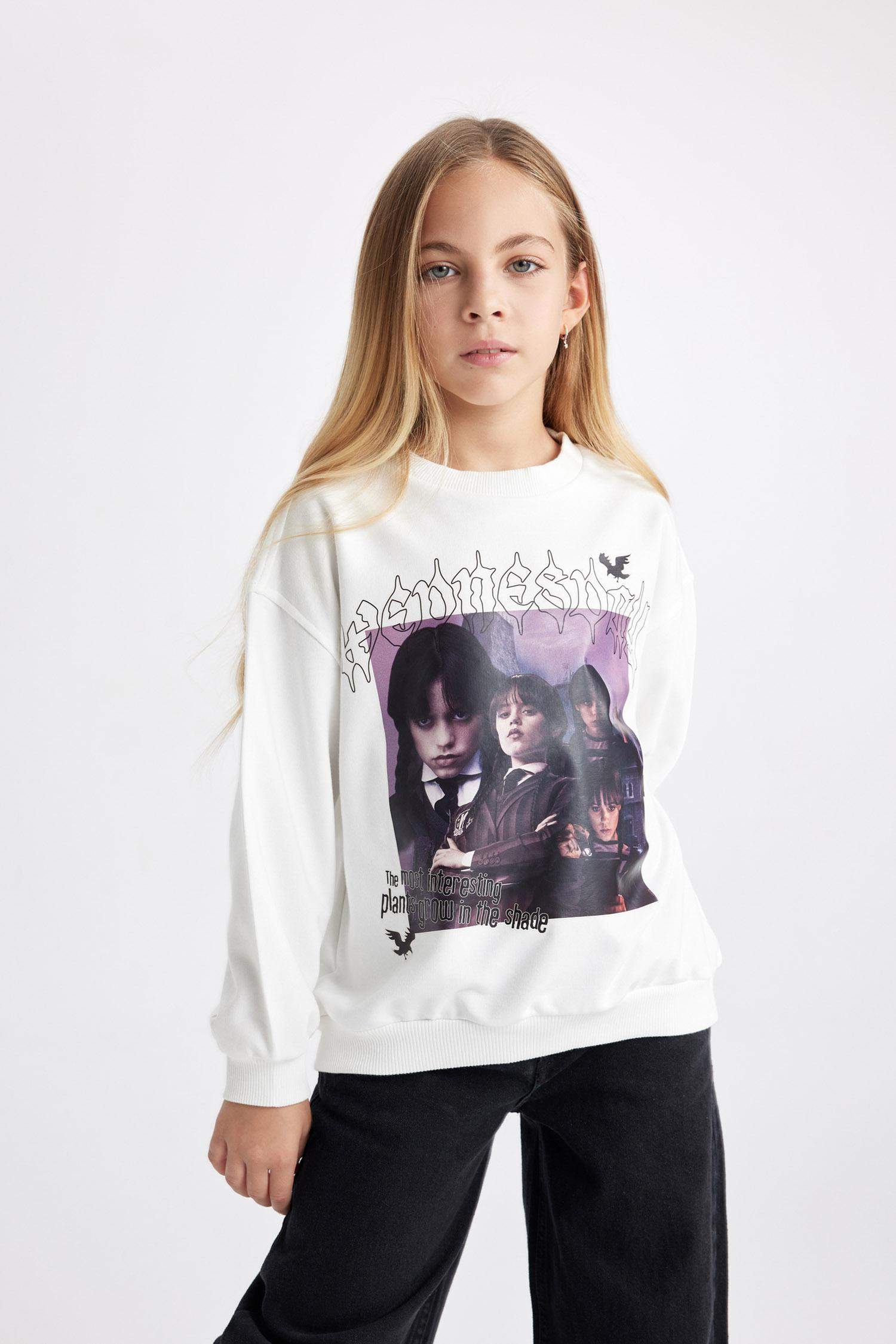 Girl Wednesday Oversize Fit Crew Neck Sweatshirt