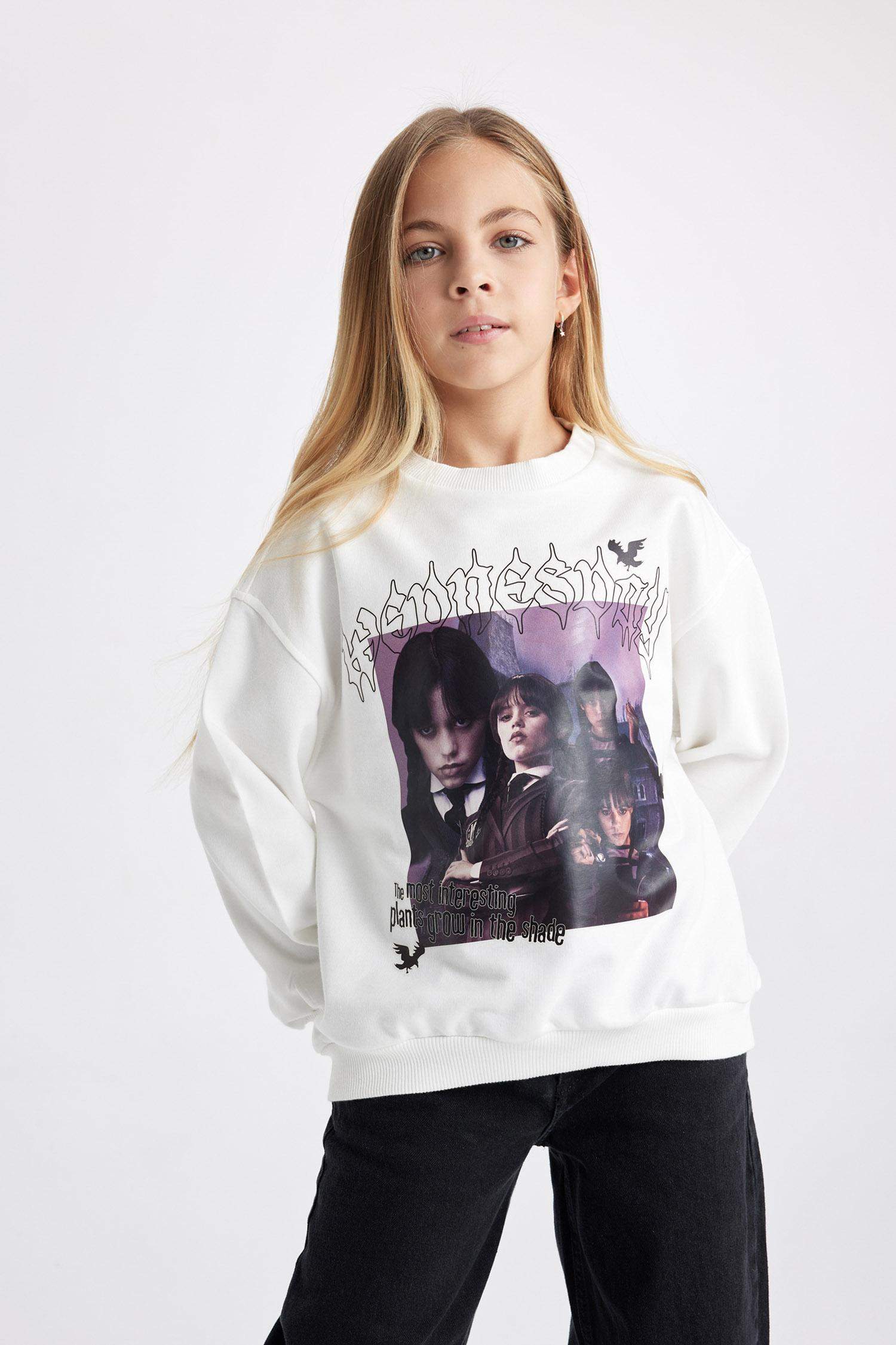 Girl Wednesday Oversize Fit Crew Neck Sweatshirt