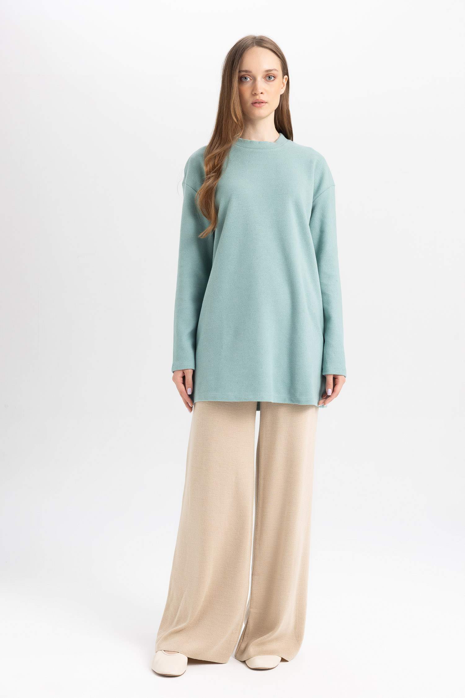 Regular Fit Bisiklet Yaka Selanik Kumaş Uzun Kollu Basic Düz Tişört Tunik