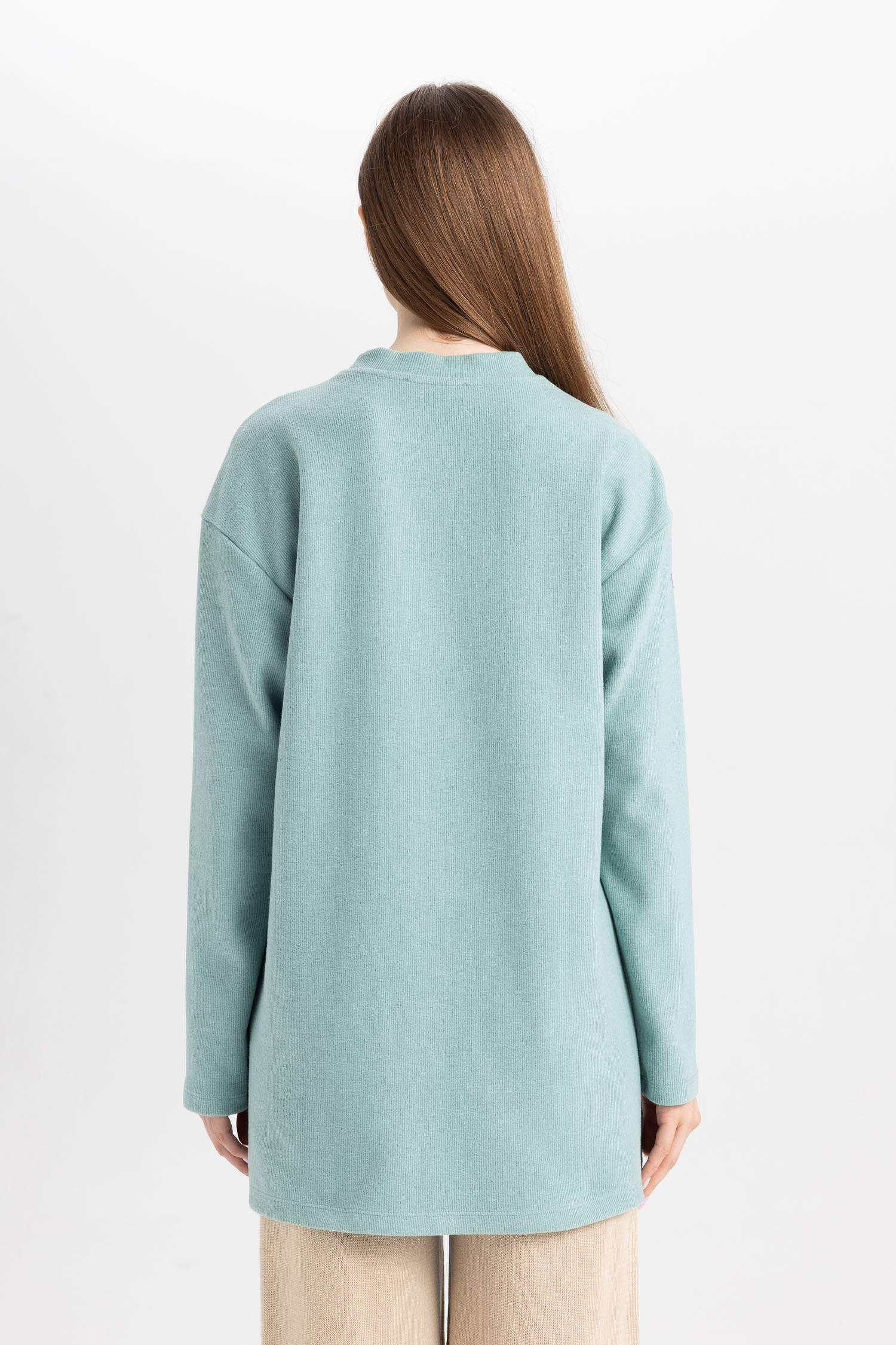 Regular Fit Bisiklet Yaka Selanik Kumaş Uzun Kollu Basic Düz Tişört Tunik