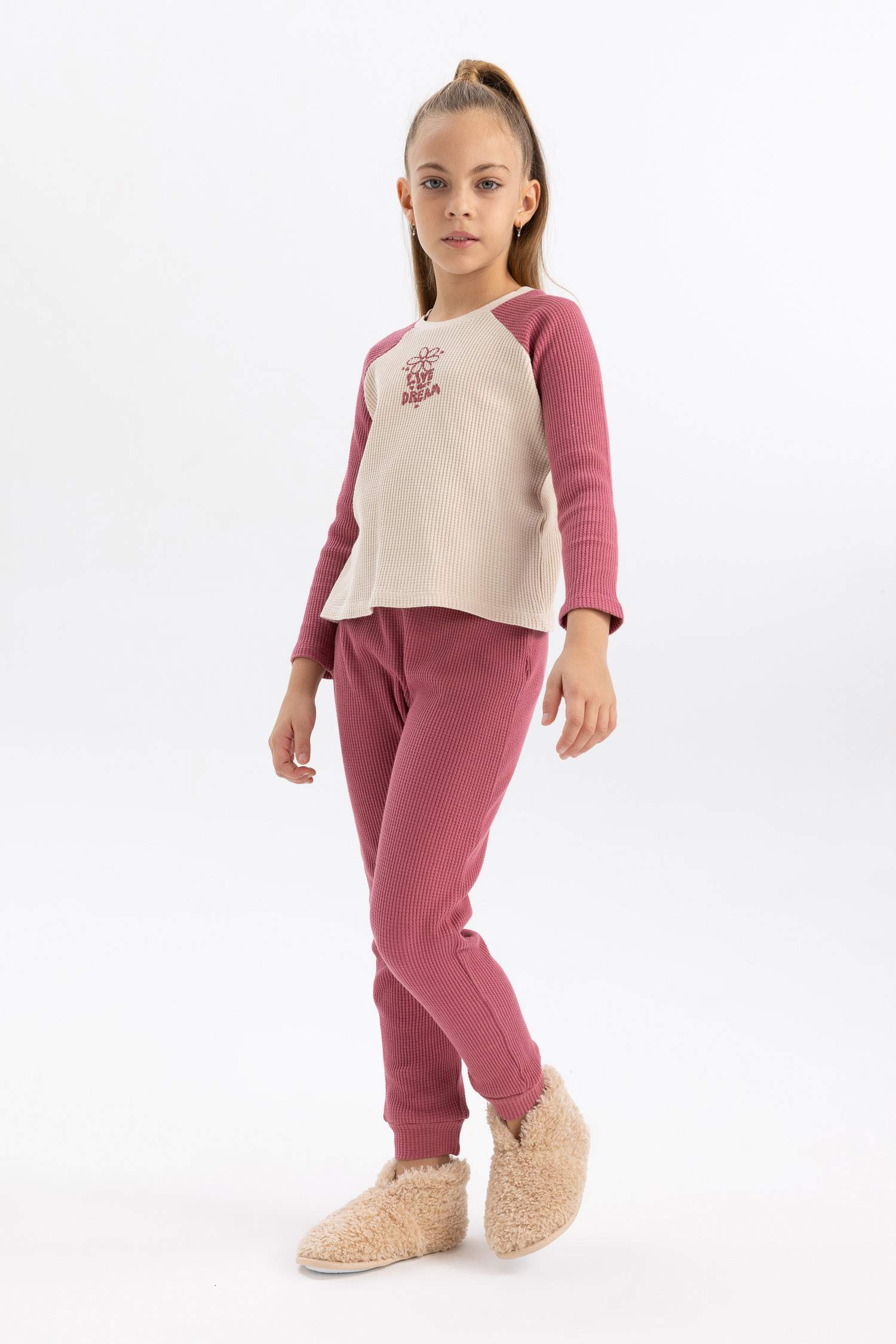 طقم بيجاما بناتي بيج قصة عادية - قطعتين