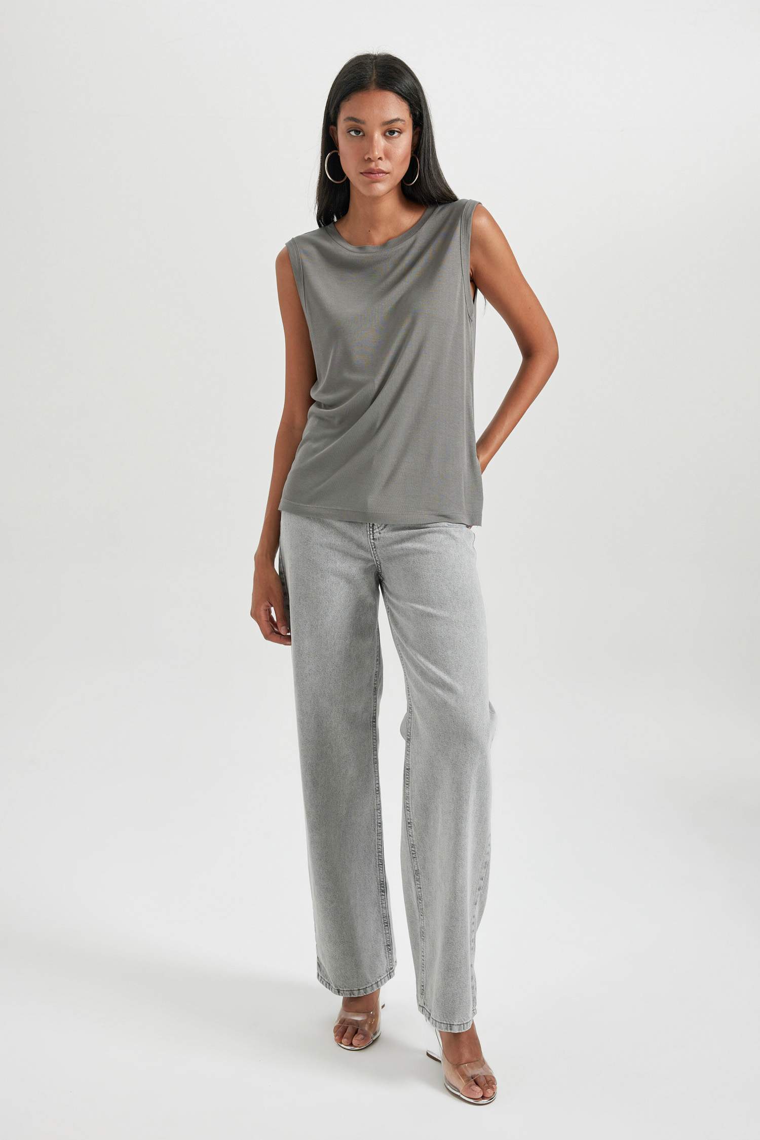 Regular Fit Bisiklet Yaka Fitilli Kaşkorse Atlet