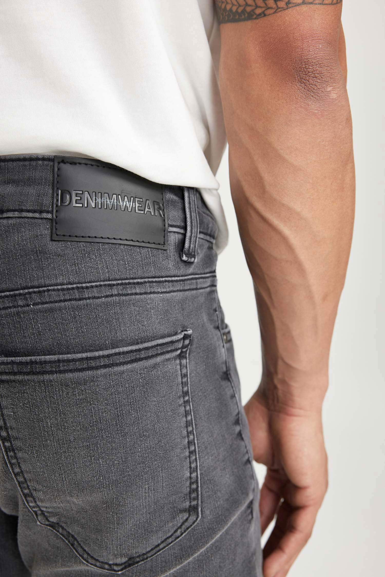 Carlo Skinny Fit Normal Waist Extra Narrow Leg Jeans